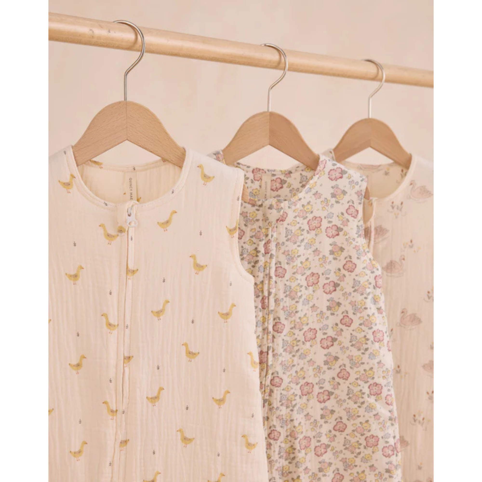 QUINCY MAE Sleep Bag 0-6m - Swans