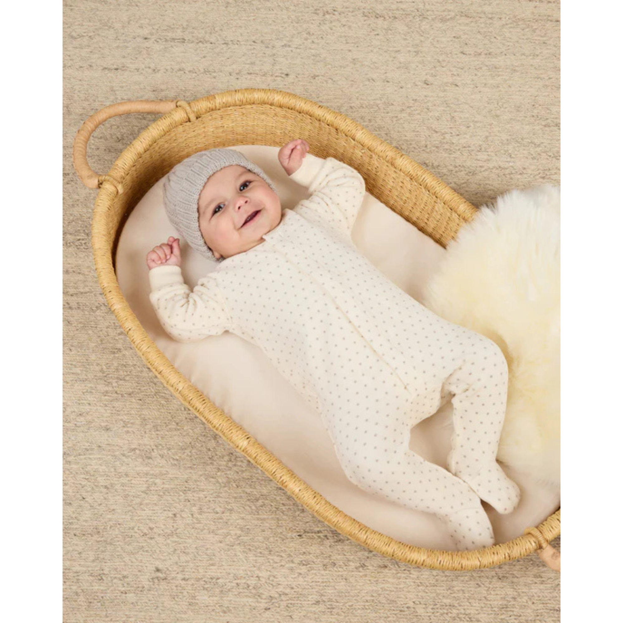 QUINCY MAE Velour Hidden Snap Footie - Polka Dot