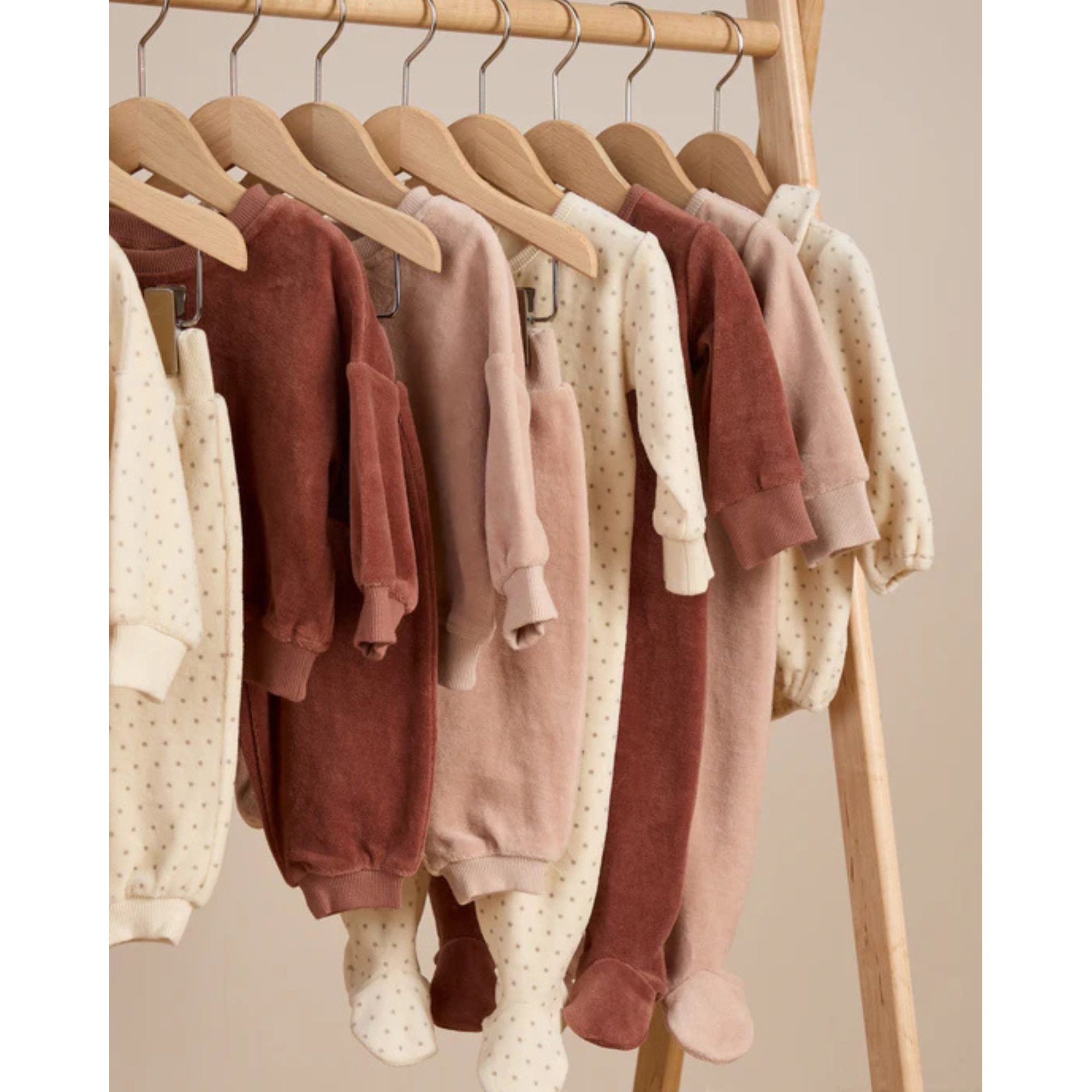 QUINCY MAE Velour Relaxed Sweatpant - Blush