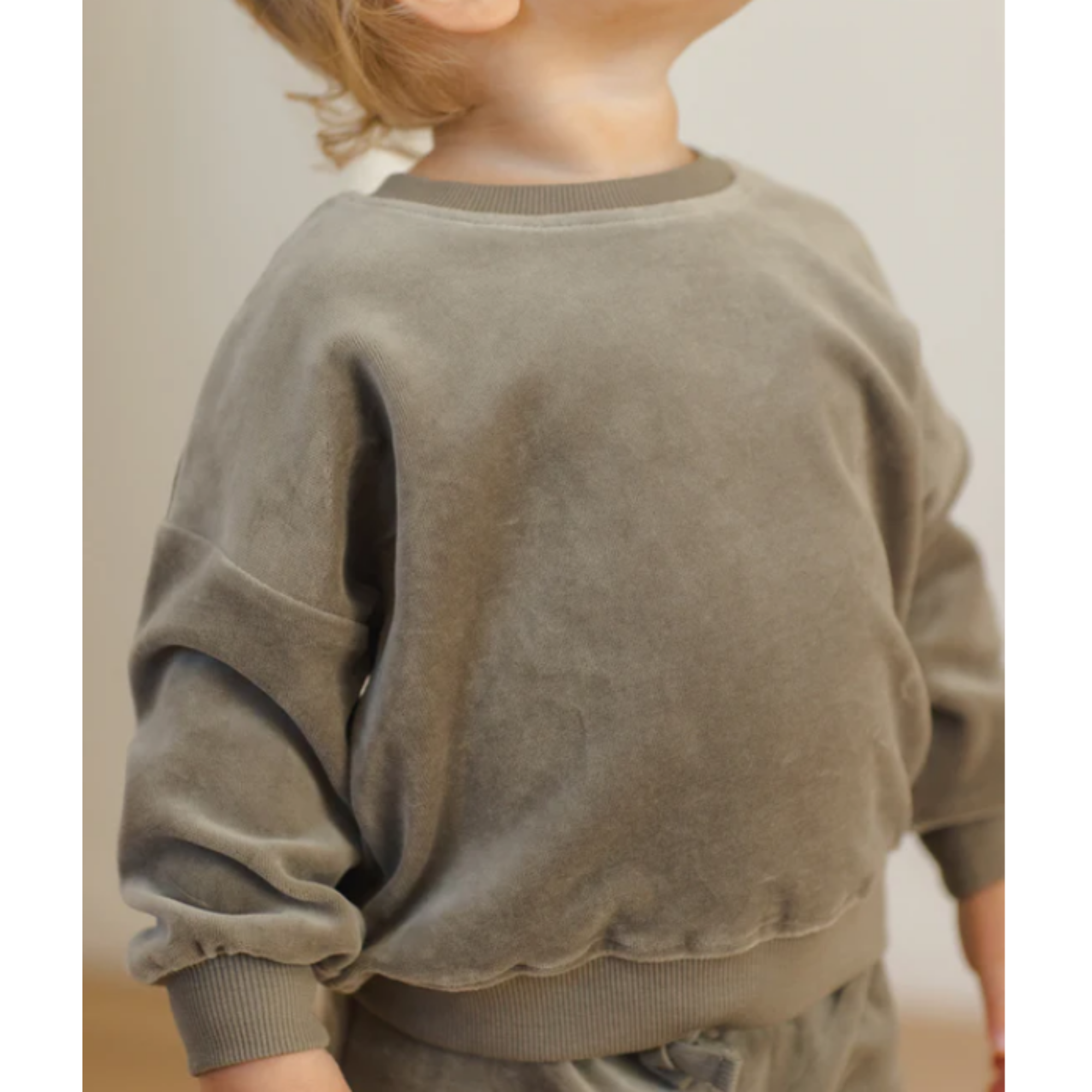 QUINCY MAE Velour Relaxed Sweatshirt - Forest