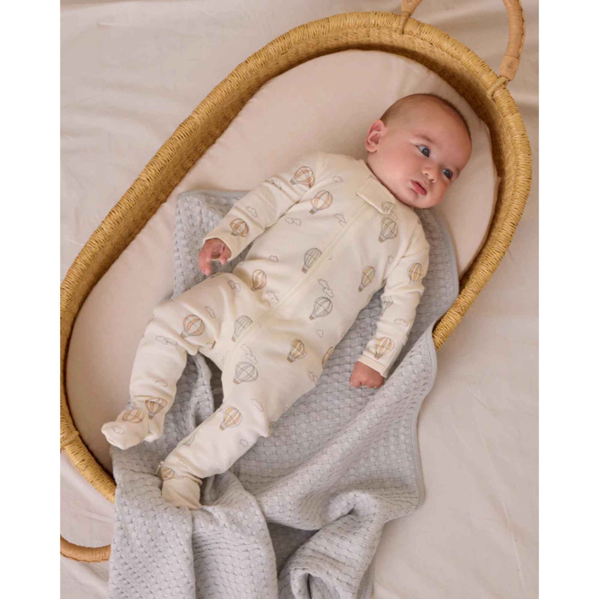 QUINCY MAE Zip Long Sleeve Footie - Hot Air Balloons