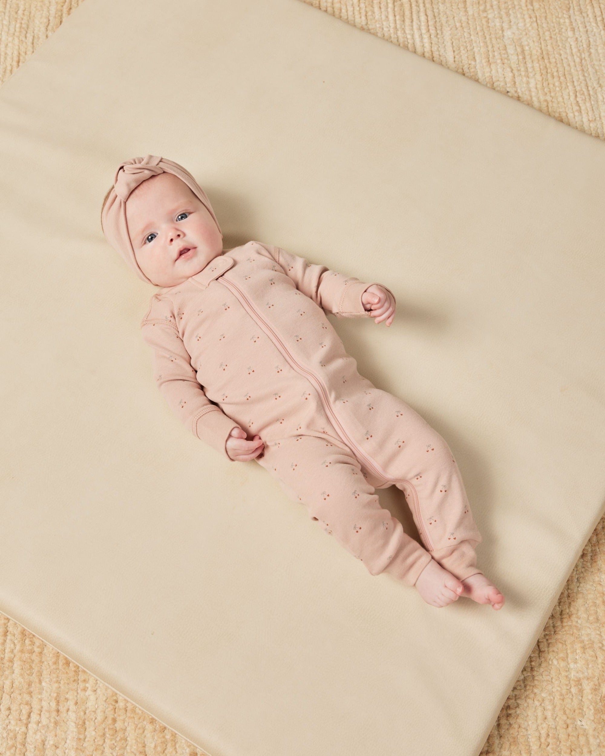 Pyjama à manches longues et fermeture éclair QUINCY MAE - Cerises