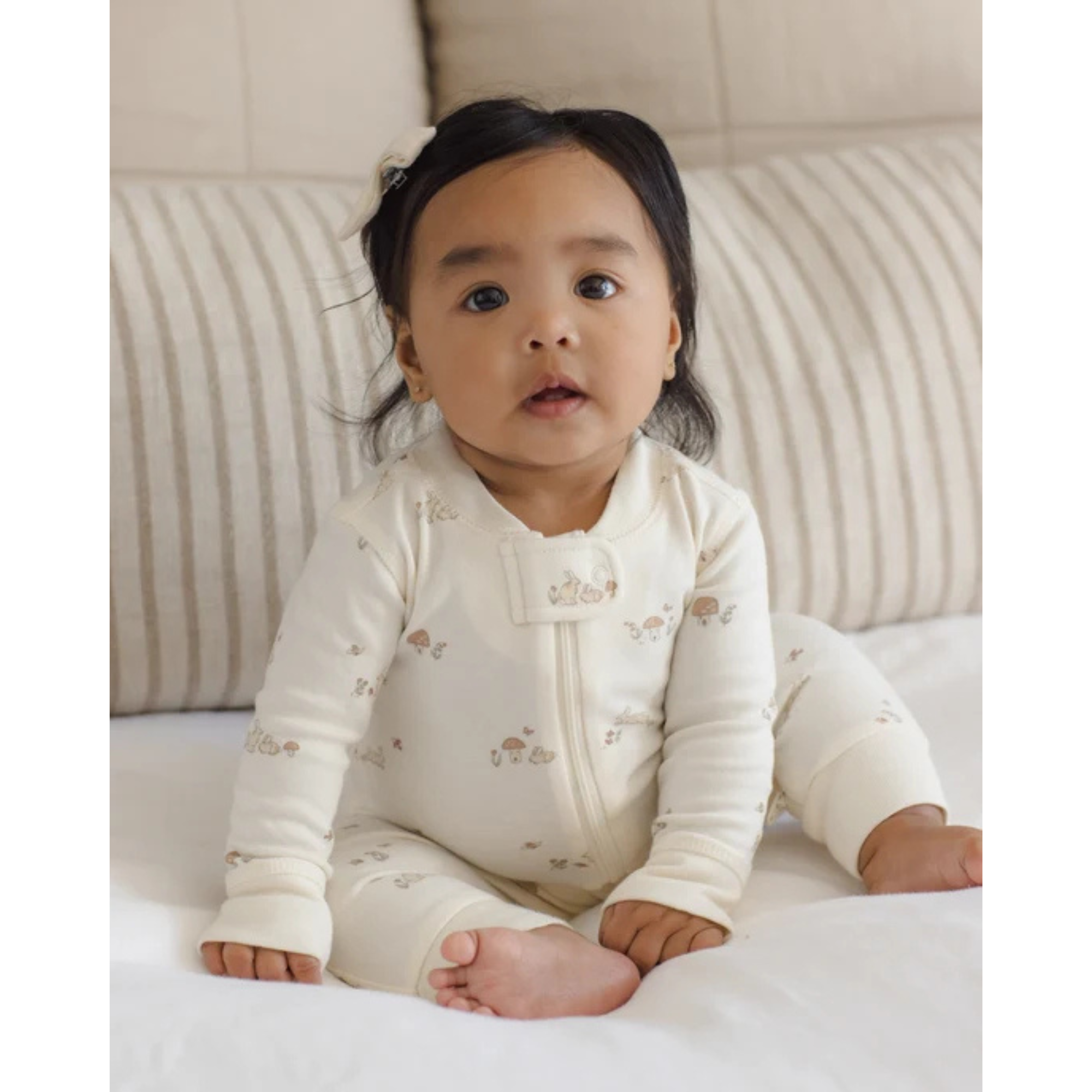 QUINCY MAE Zip Long Sleeve Sleeper - Bunnies
