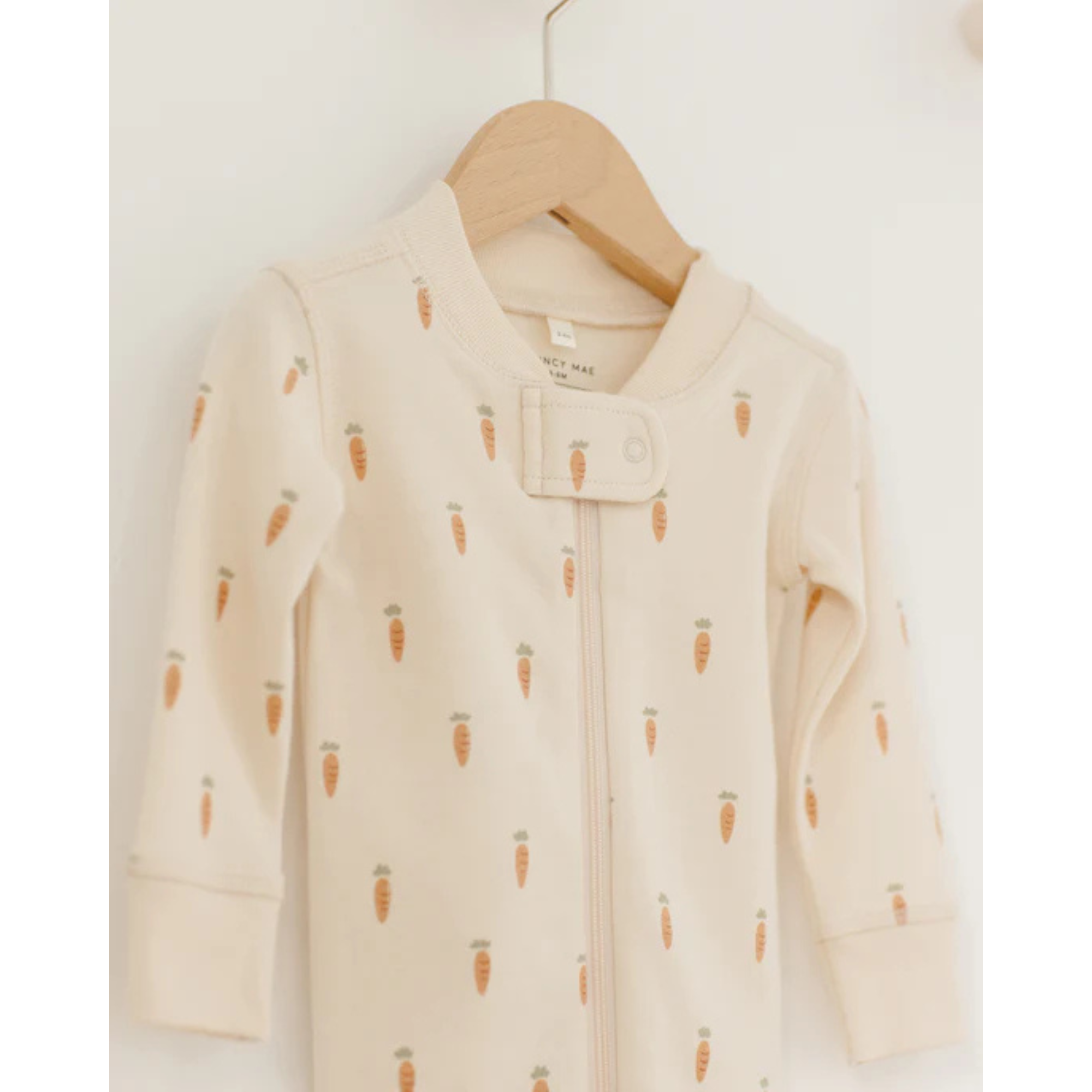 Pyjama à manches longues et fermeture éclair QUINCY MAE - Carottes