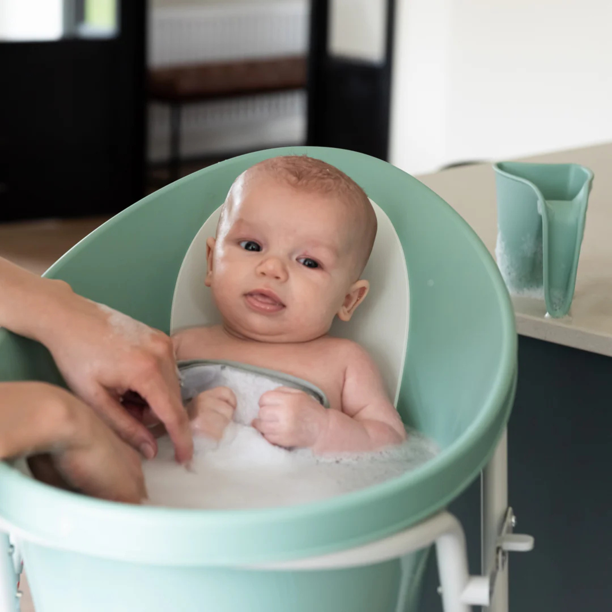 SHNUGGLE Washy Bath Jug