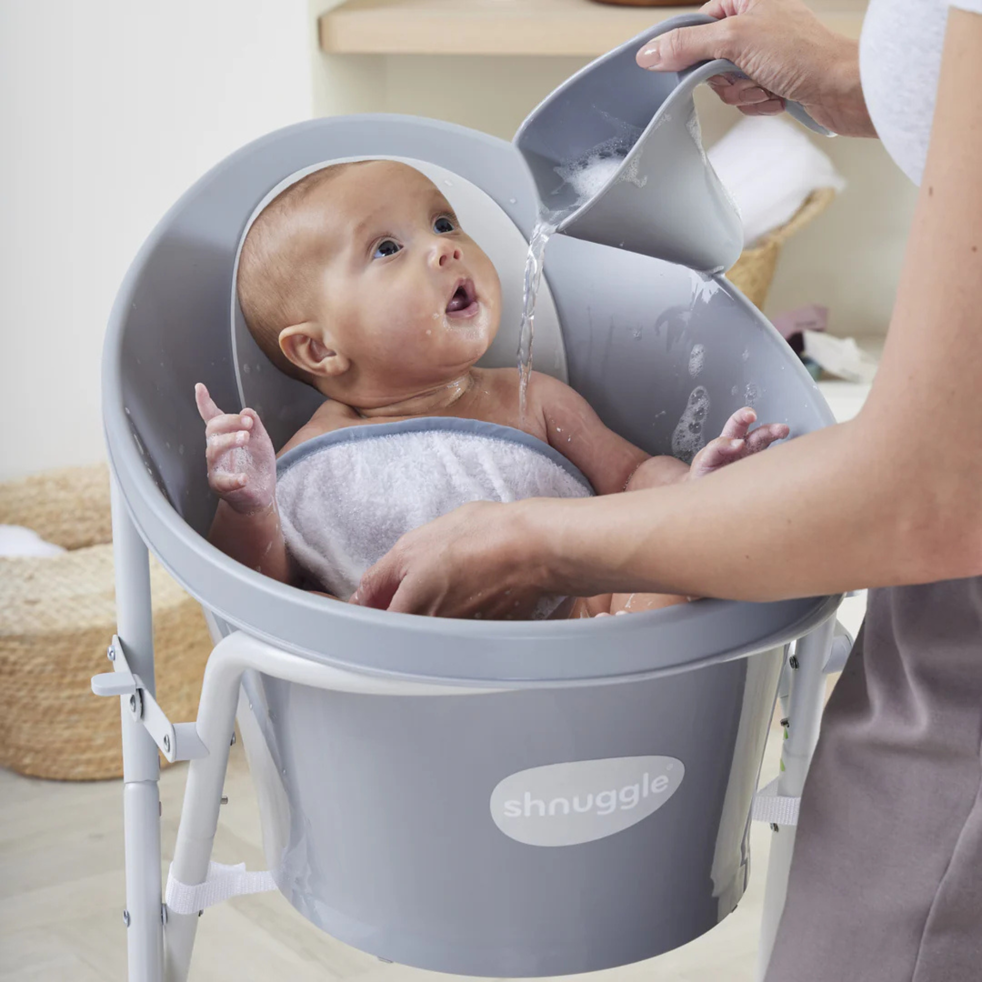 SHNUGGLE Washy Bath Jug