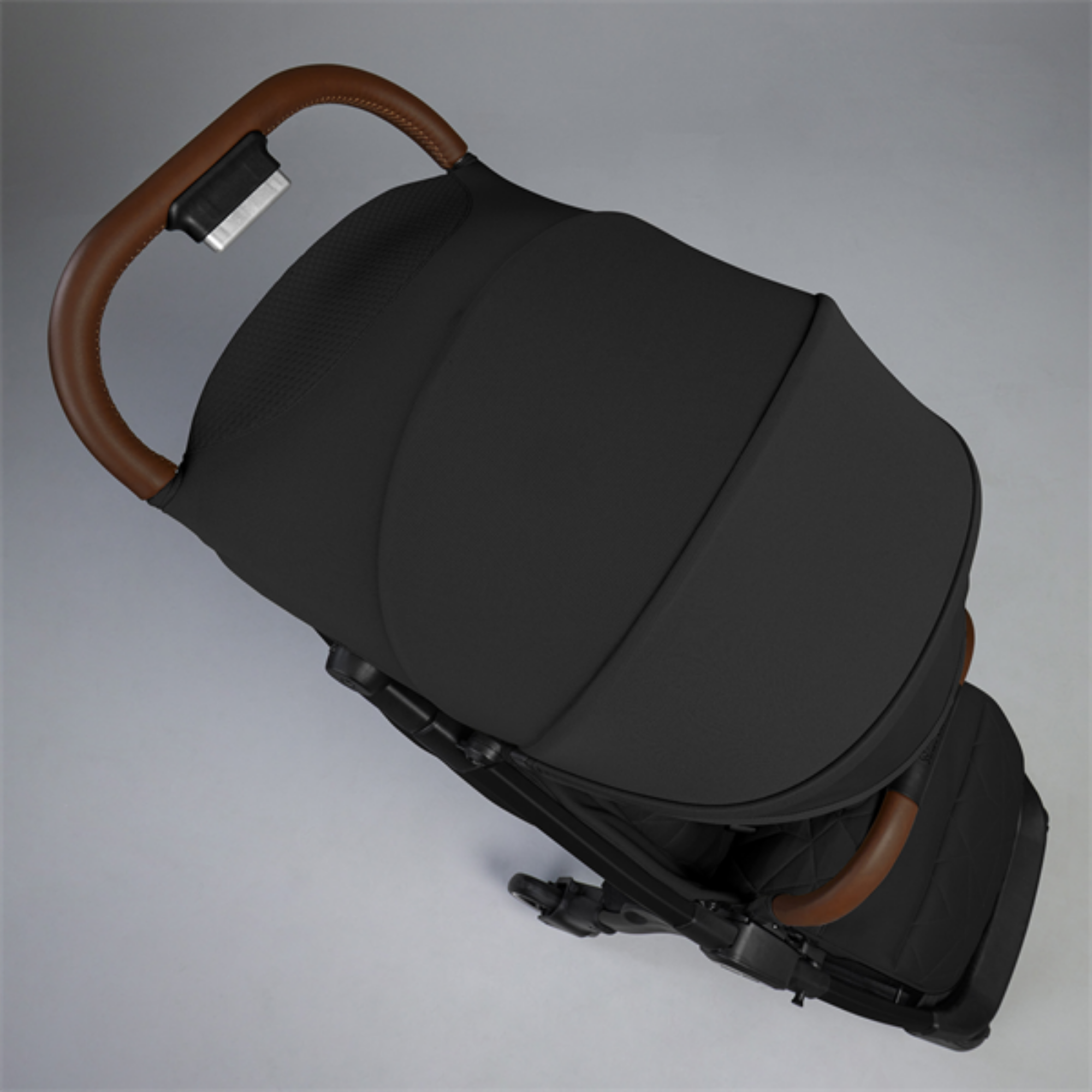 SILVER CROSS Clic + NUNA Pipa Travel System