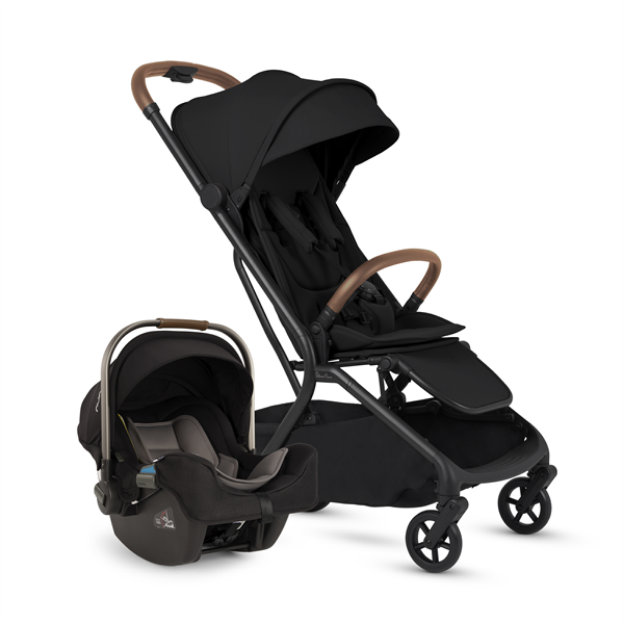 SILVER CROSS Nia + NUNA Pipa Travel System