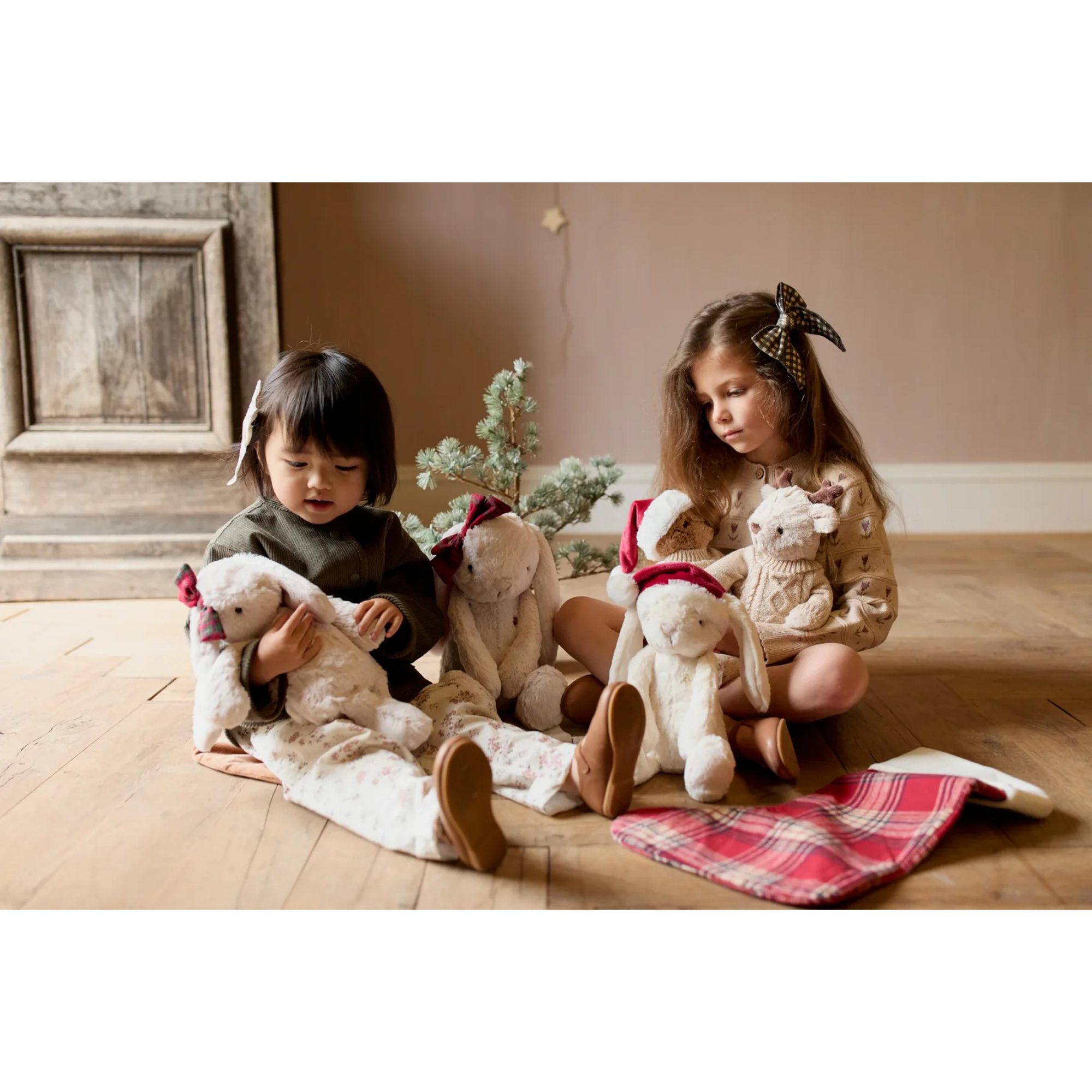 LAPIN CÂLINS Fabble le Cerf Confortable