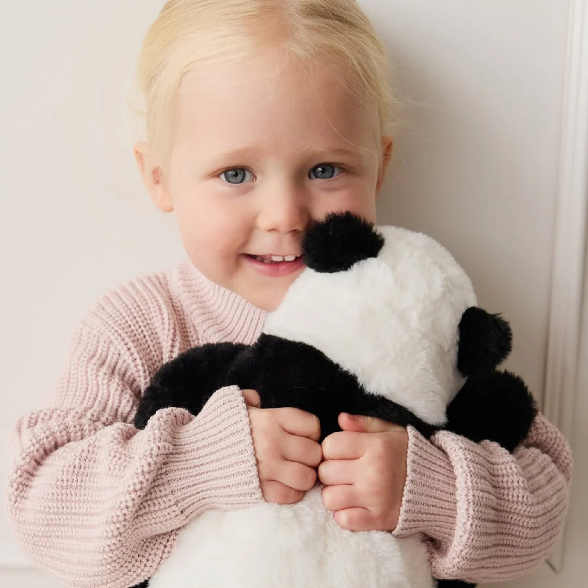 SNUGGLE BUNNIES Panda