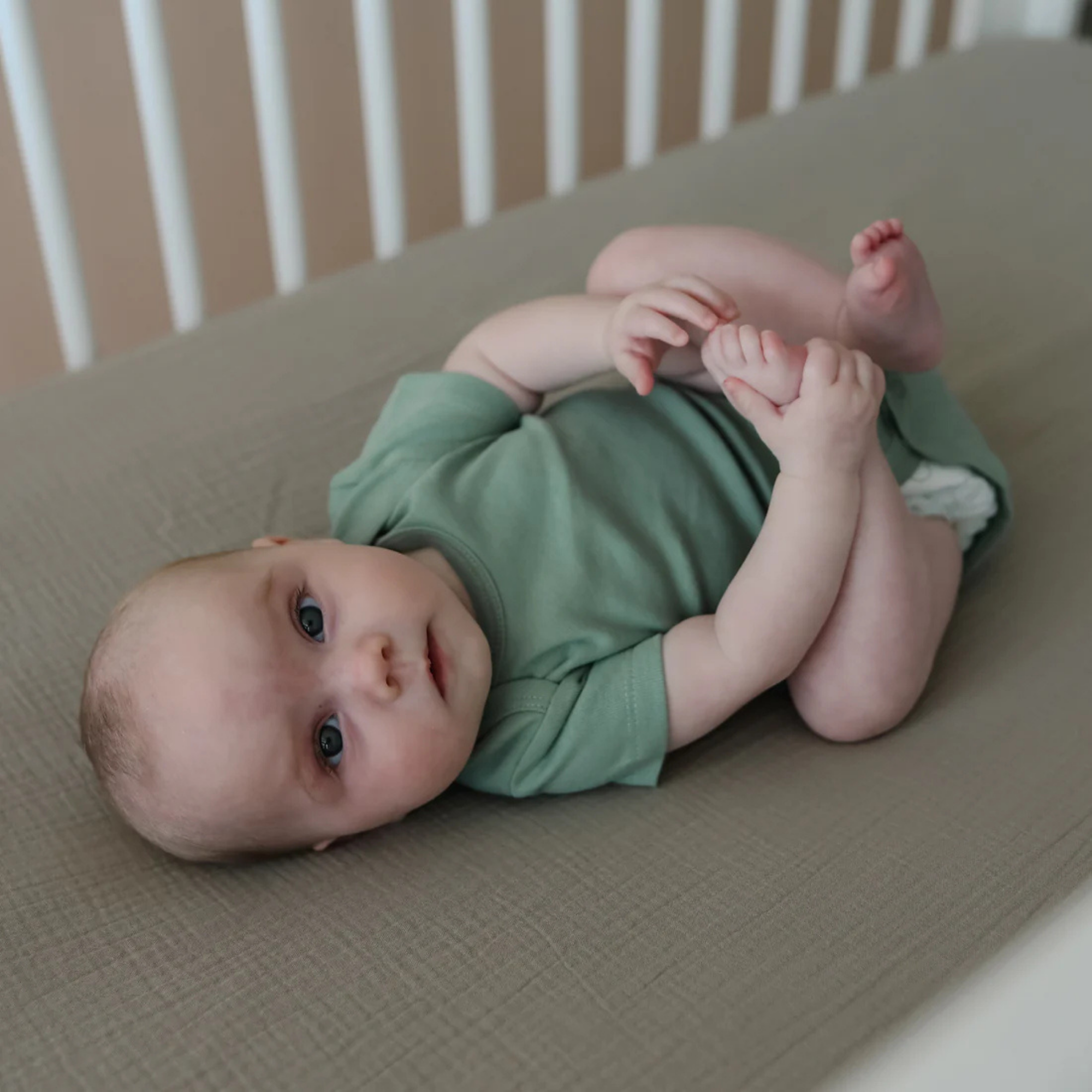 SNUGGLE ME Muslin Crib Sheets - Natural + Birch