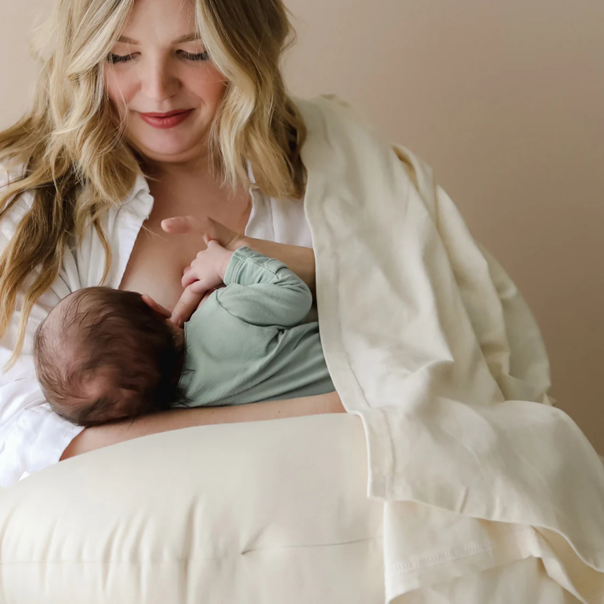 SNUGGLE ME ORGANIC Feeding + Support Pillow - Natural