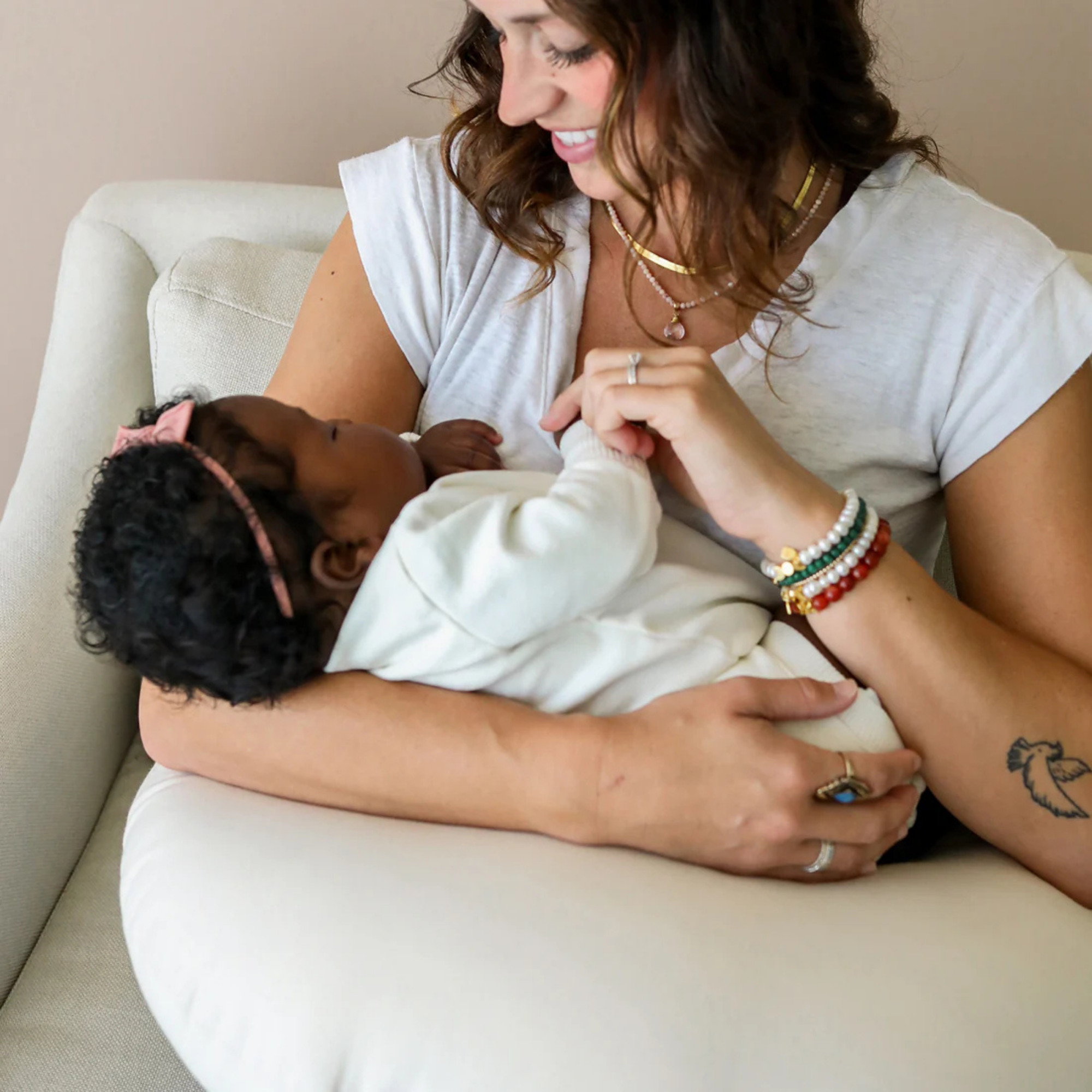 SNUGGLE ME ORGANIC Feeding + Support Pillow - Natural