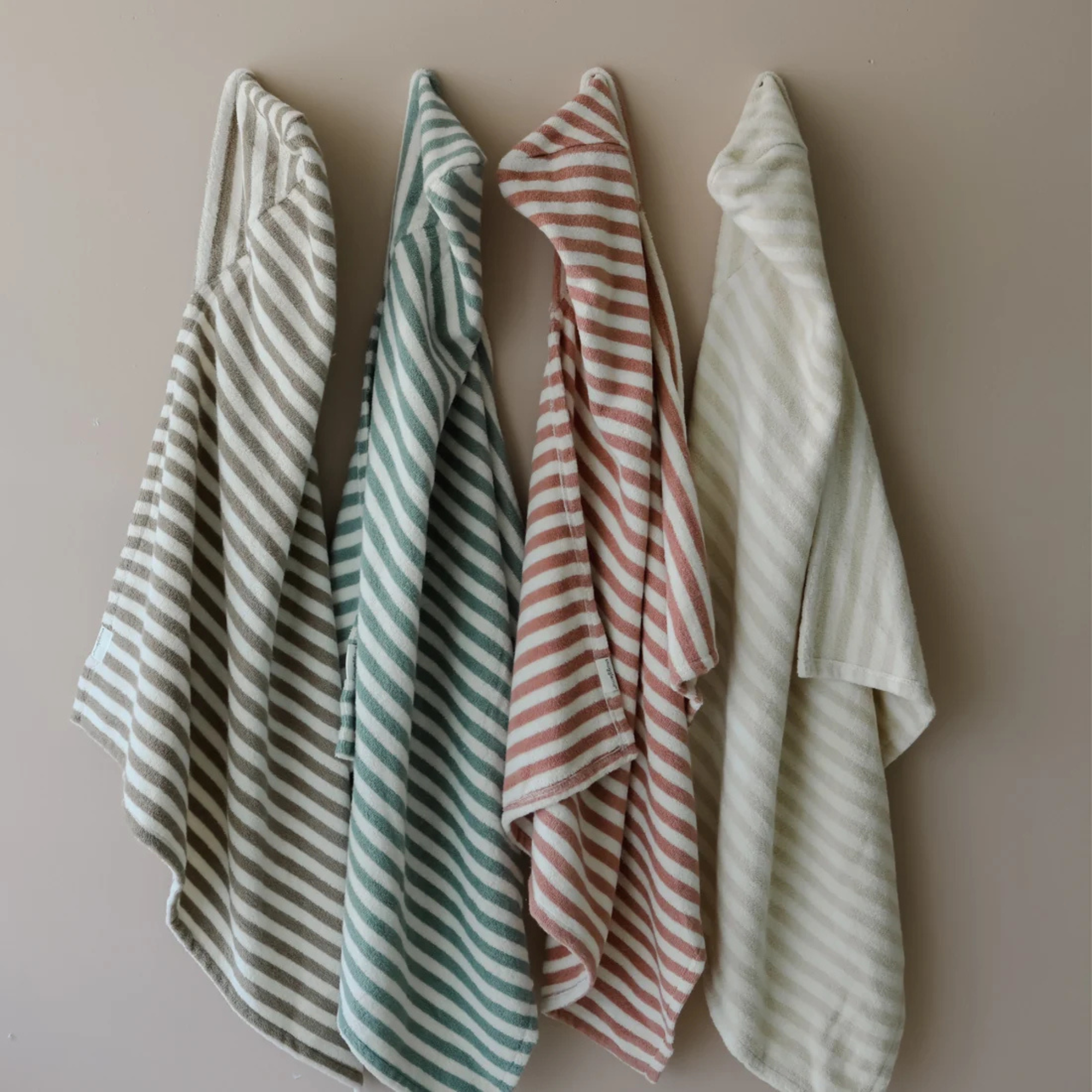 SNUGGLE ME ORGANIC Hooded Towel