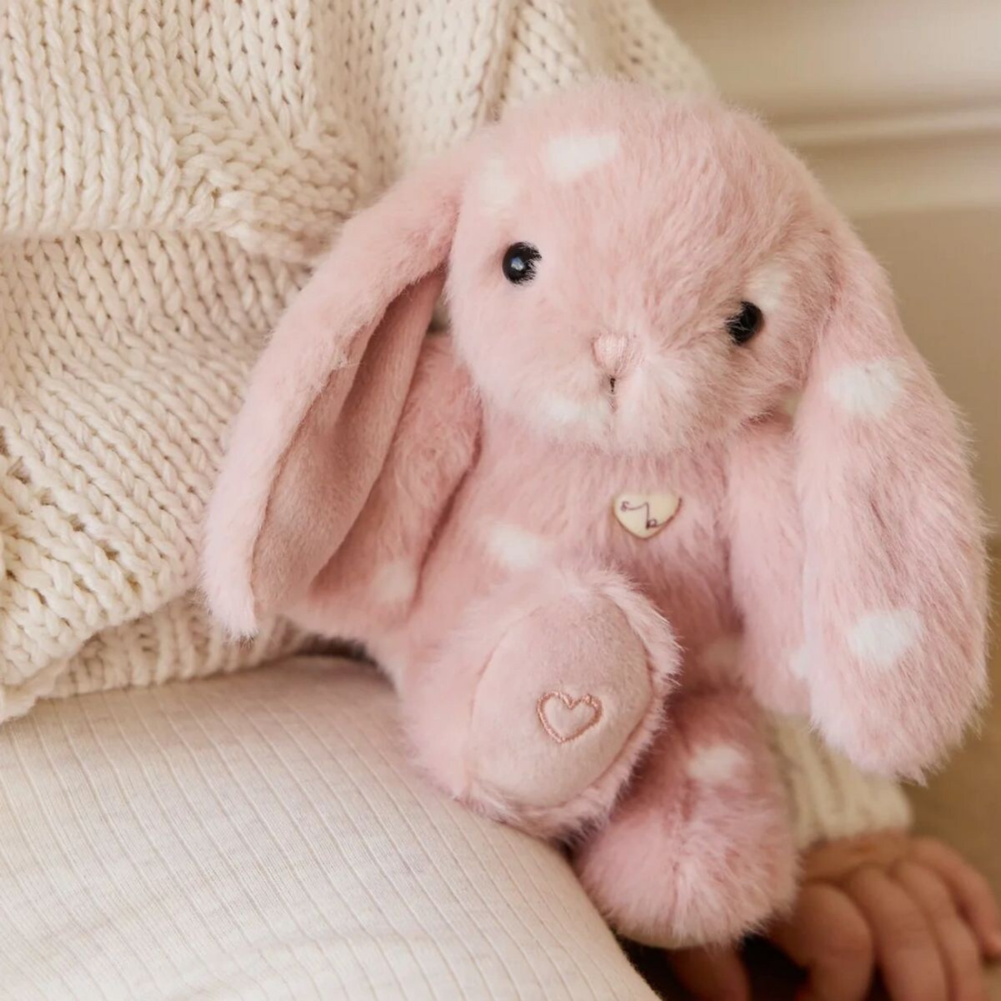 SNUGGLE BUNNIES Little Penelope