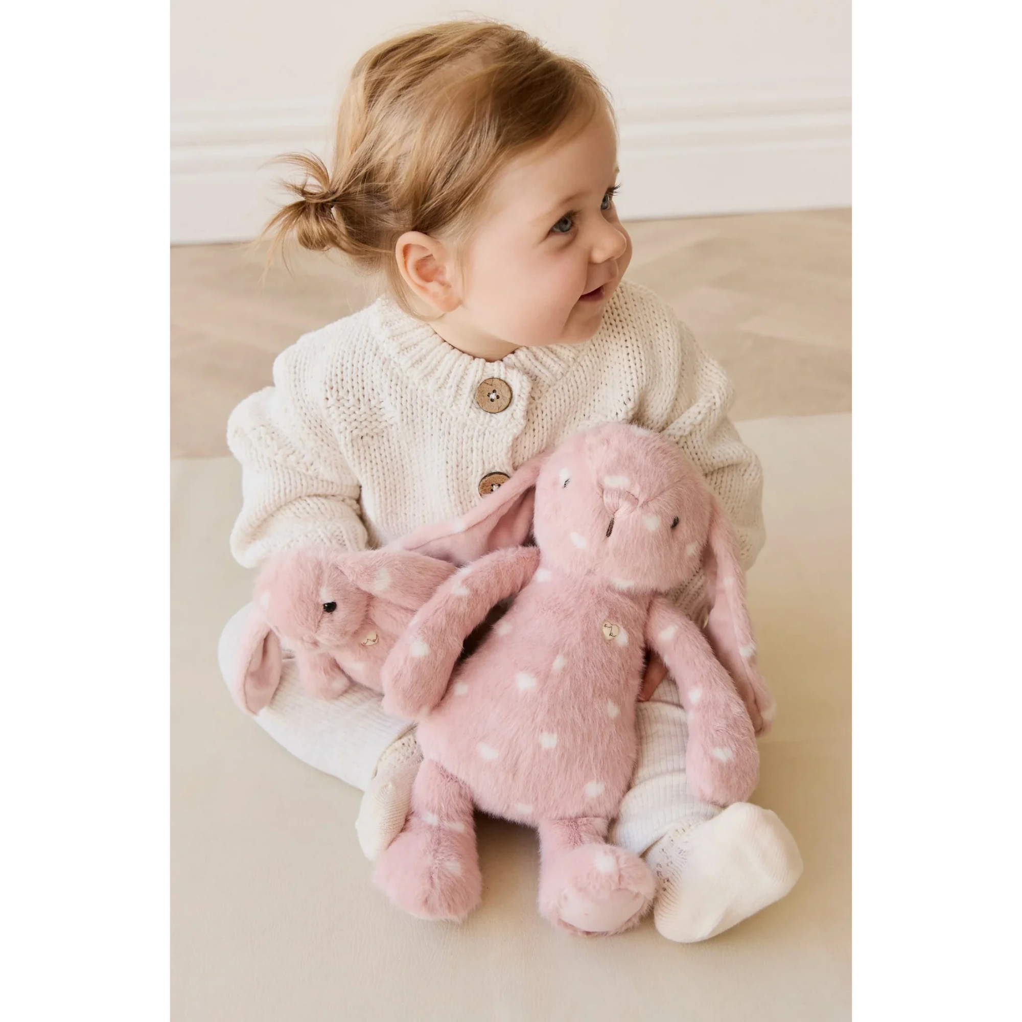 SNUGGLE BUNNIES Penelope