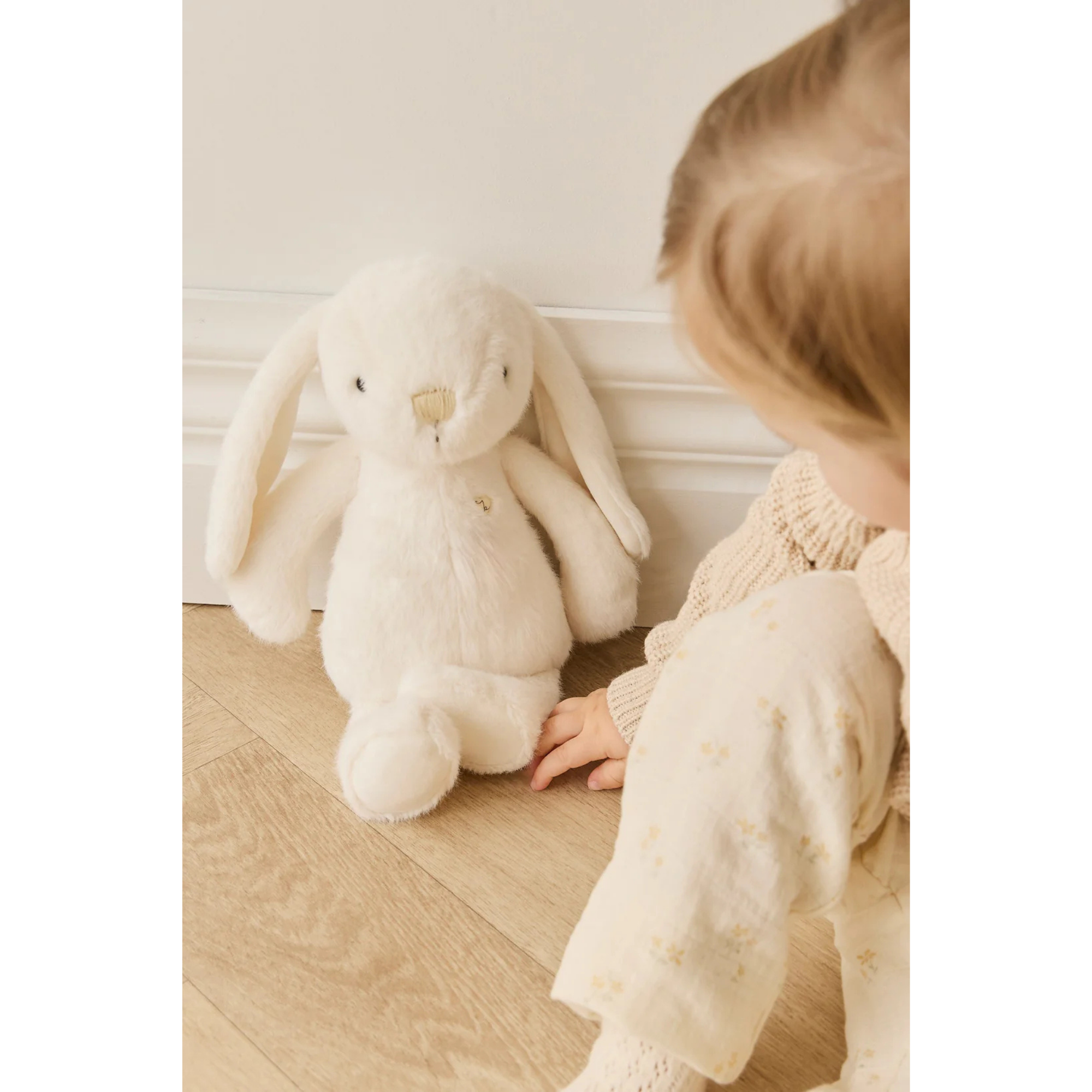 SNUGGLE BUNNIES Penelope