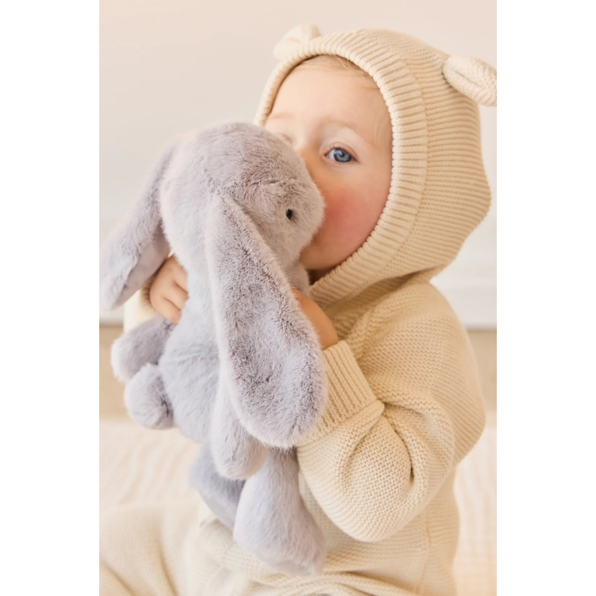 SNUGGLE BUNNIES Penelope