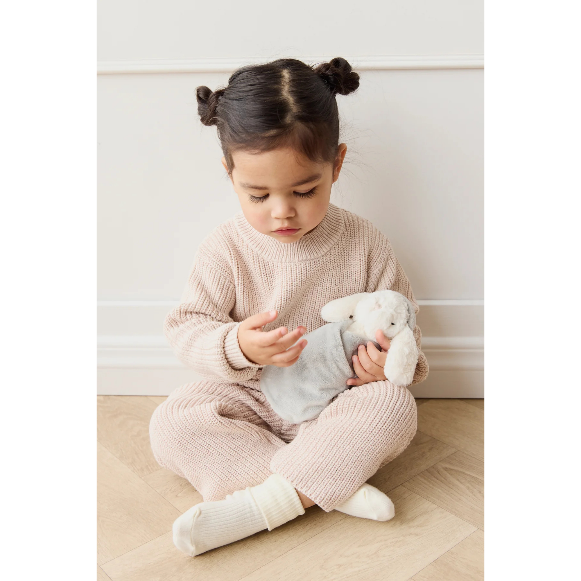 SNUGGLE BUNNIES Sleeping Penelope