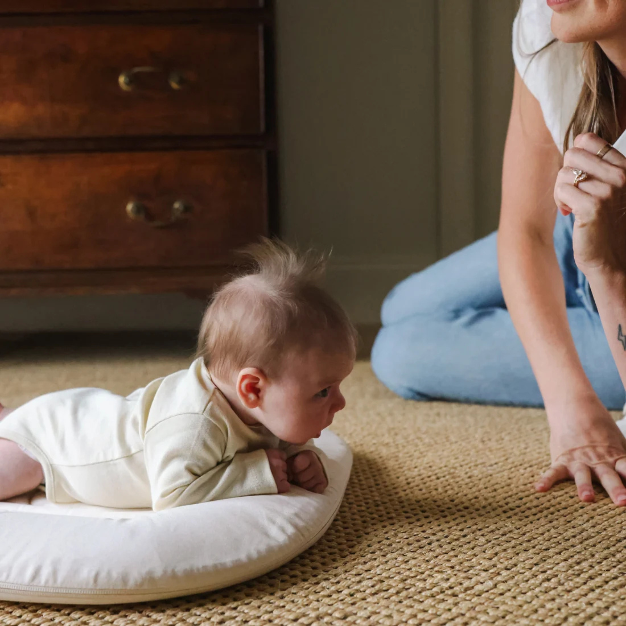 SNUGGLE ME ORGANIC Infant Lounger Wave