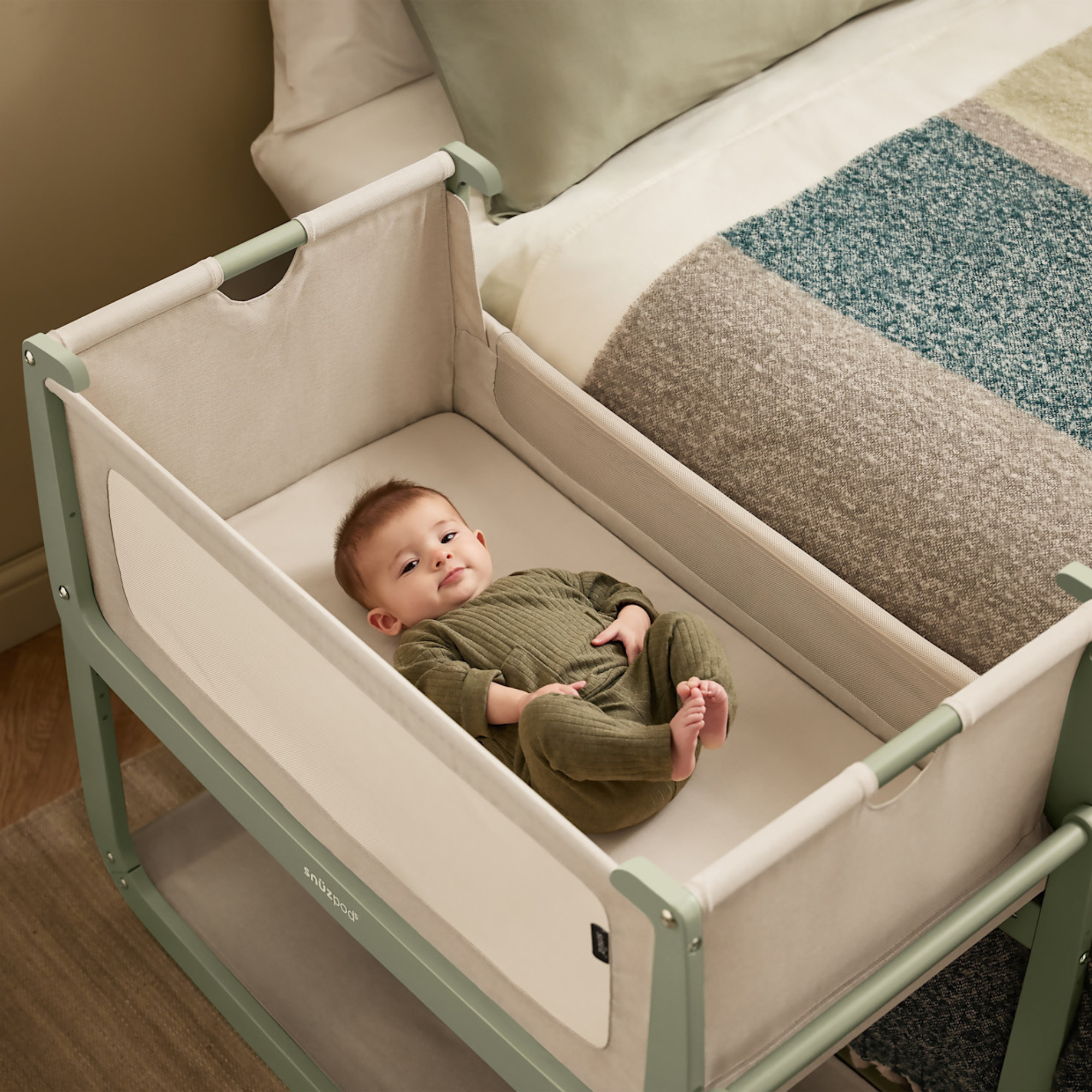SNUZ SnuzPod5 Bedside Bassinet