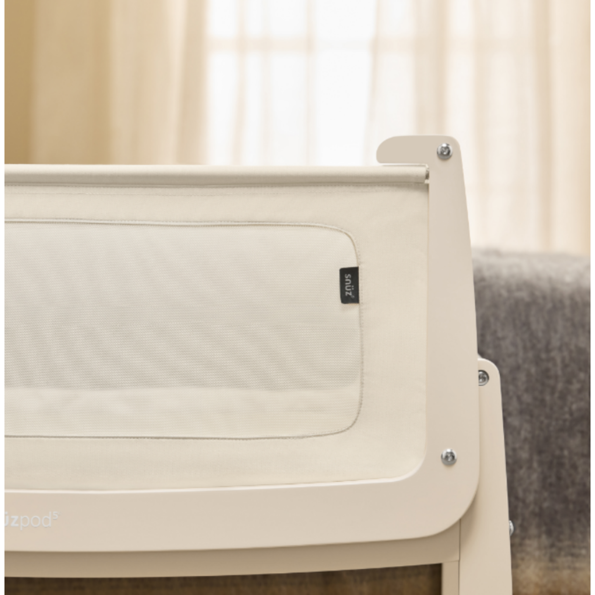 SNUZ SnuzPod5 Bedside Bassinet