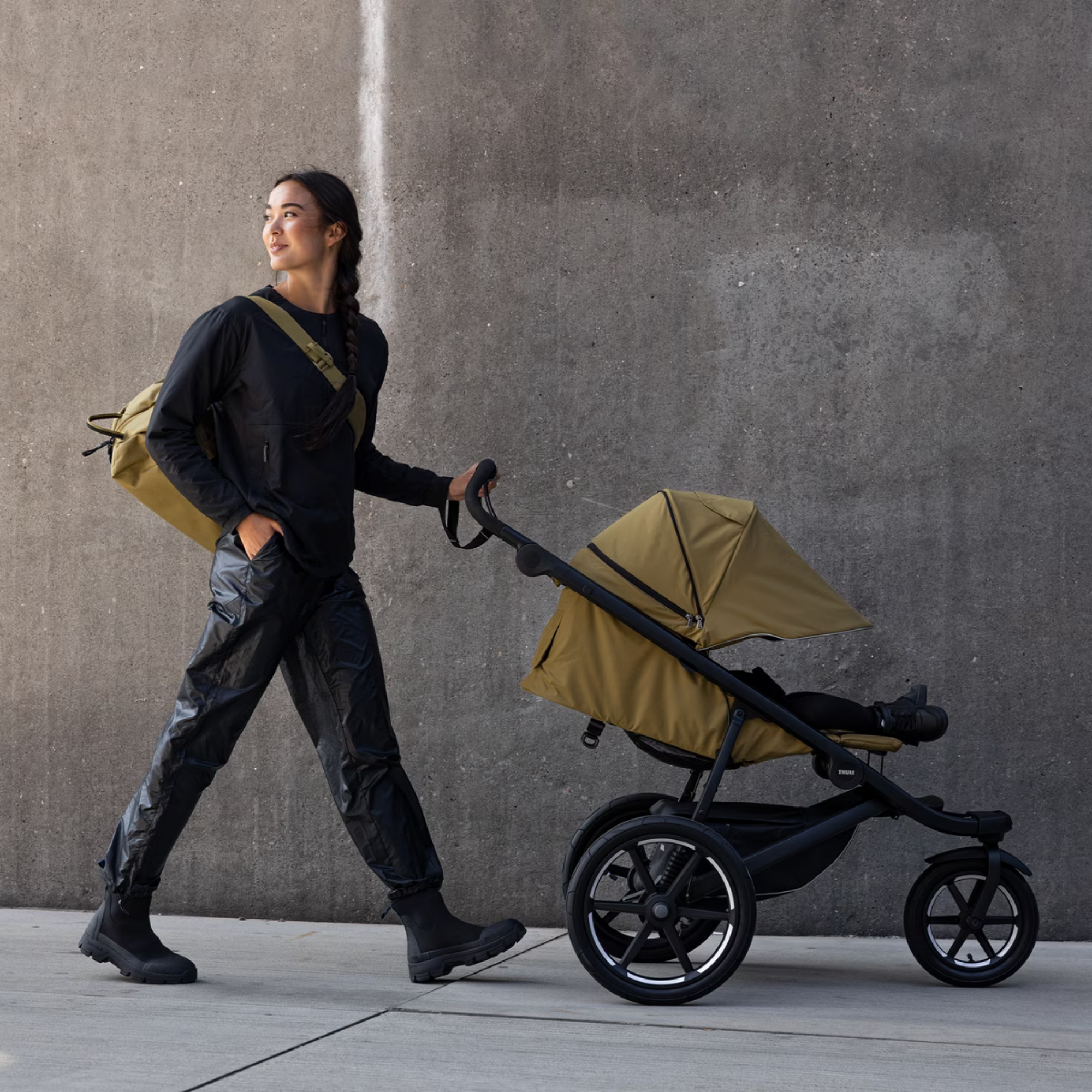 Strolling Machine THULE Glide 3 All-Terrain and Jogging Stroller - Black