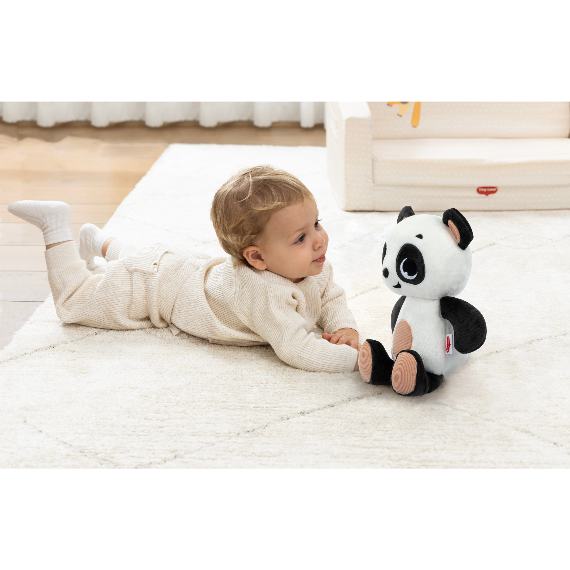 TINY LOVE B&W Décor Plush Panda Snuggly Buddy
