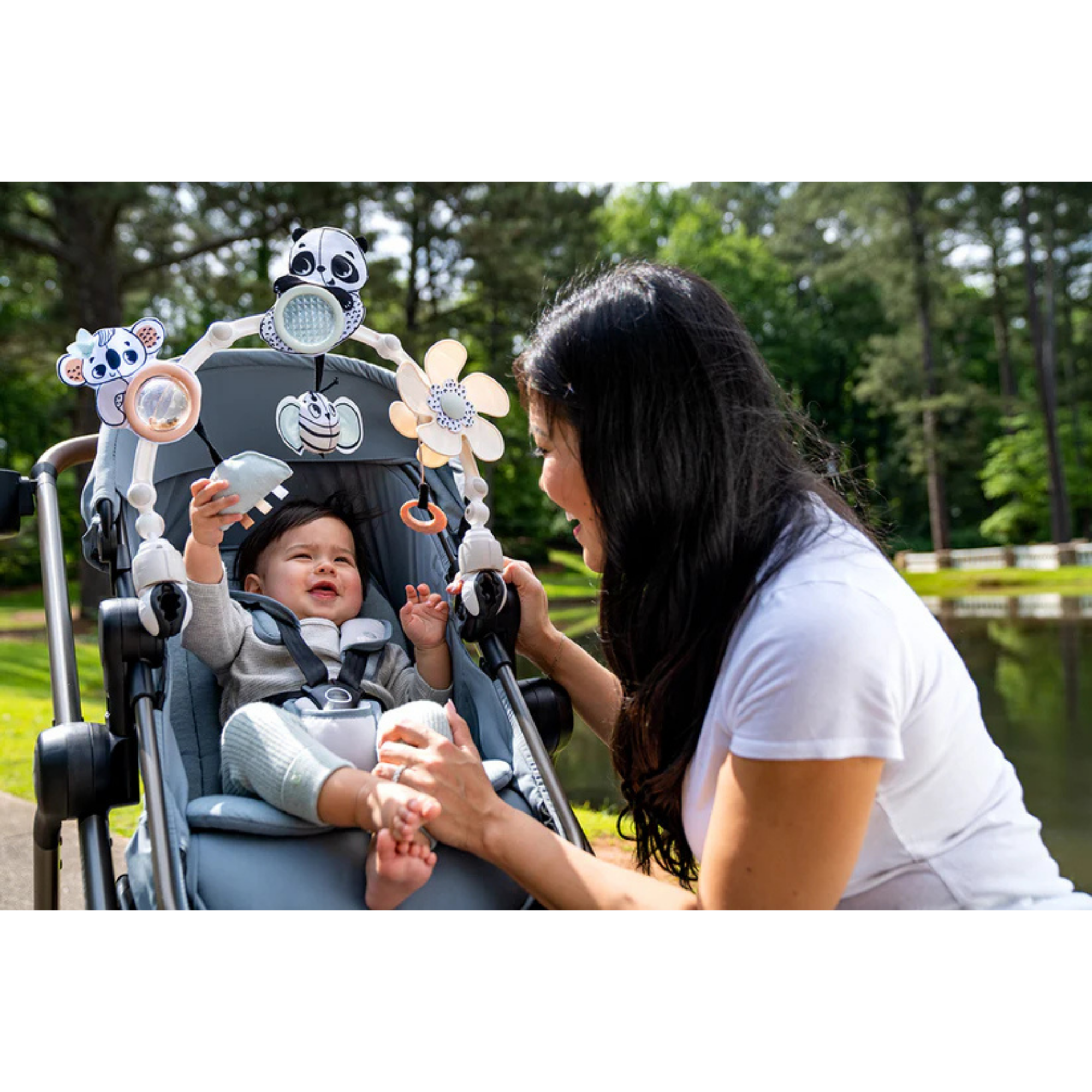 TINY LOVE Black & White Decor Collection Sunny Stroll