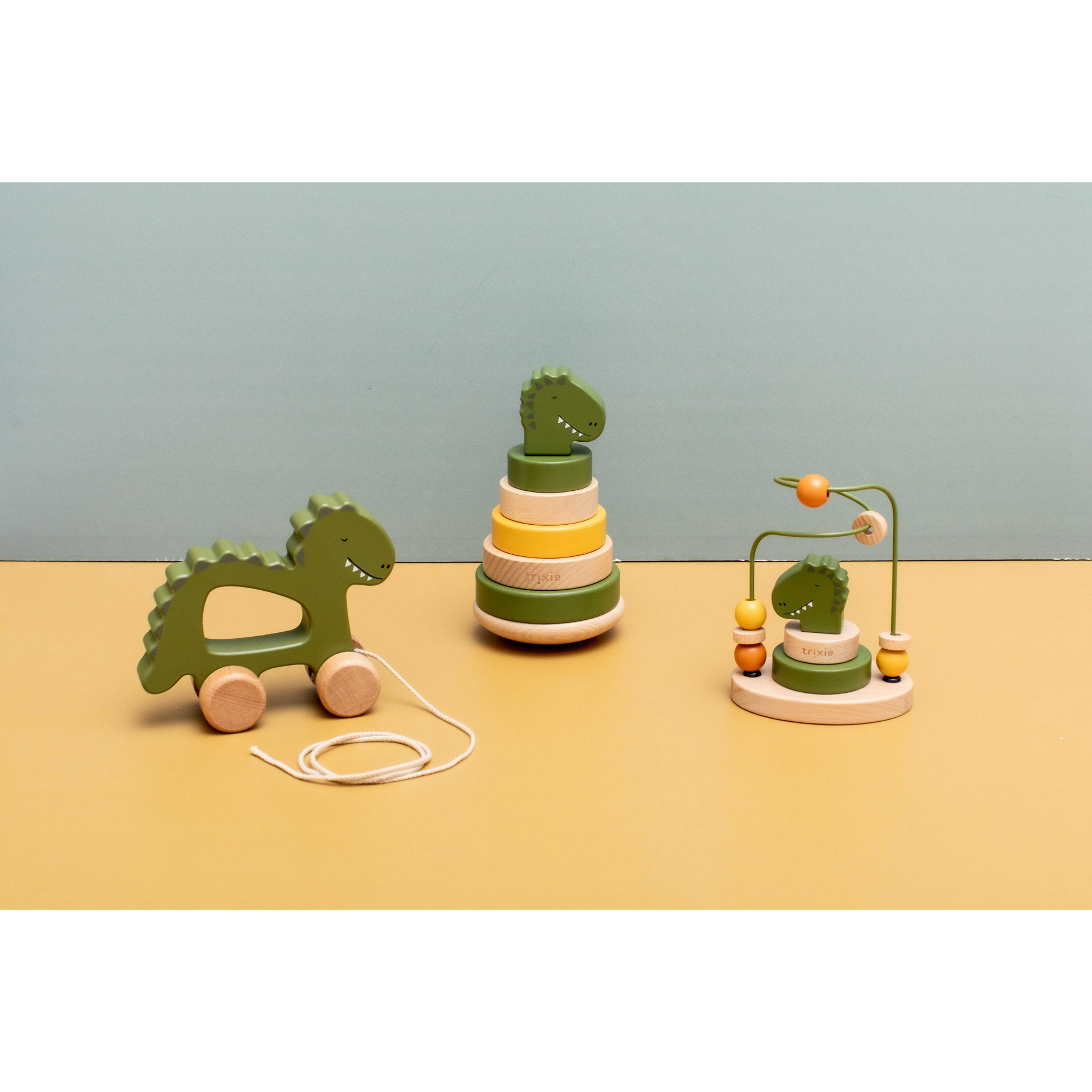 TRIXIE Wooden Pull Along Toy