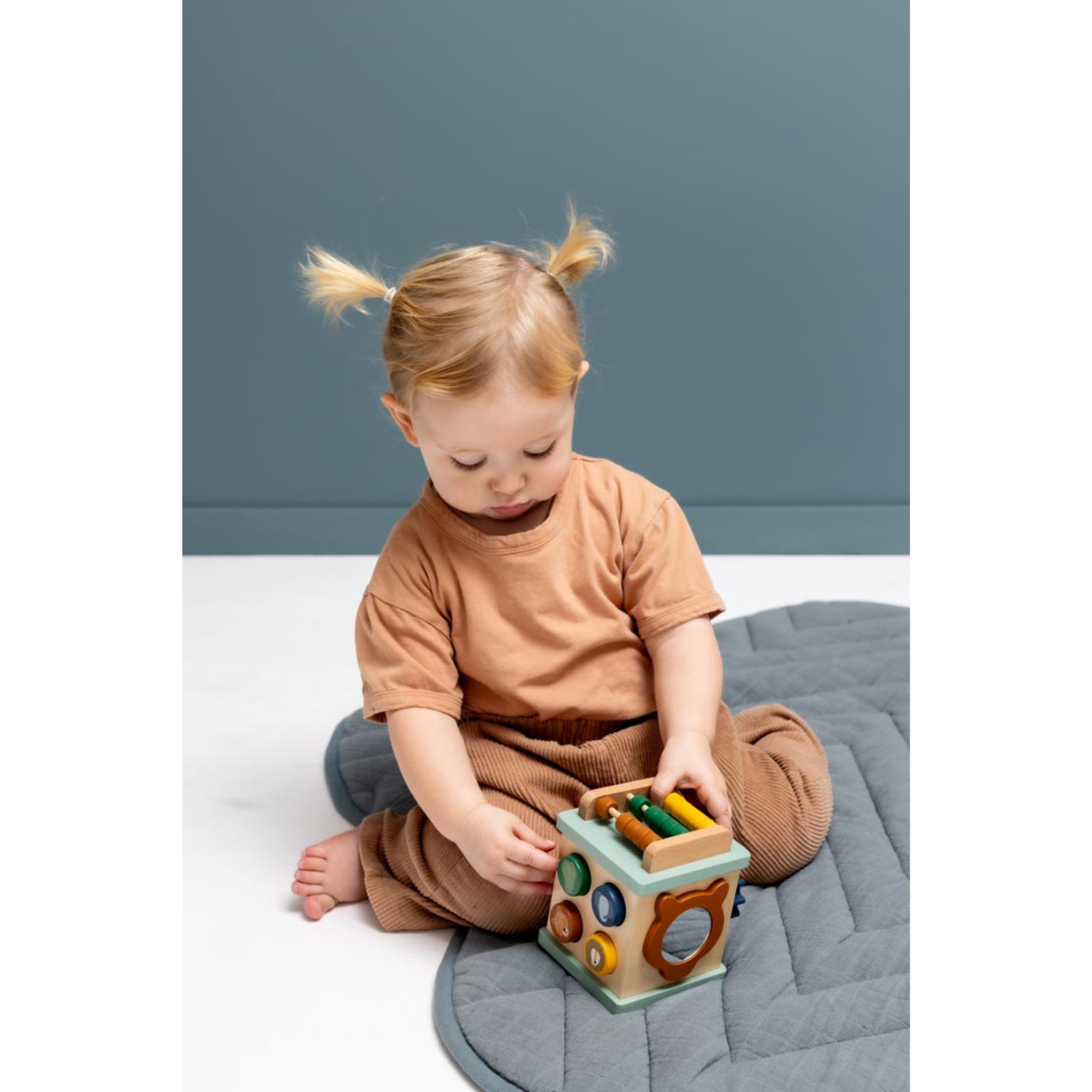 TRIXIE Wooden Small Activity Cube