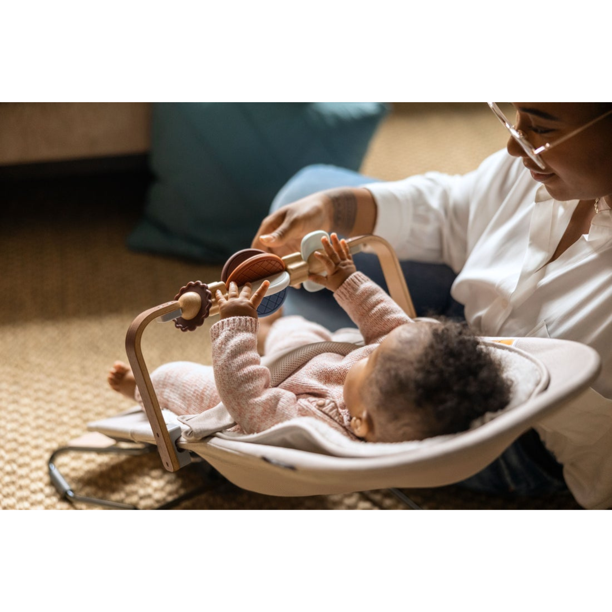 UPPABABY Mira Bouncer Toy Bar