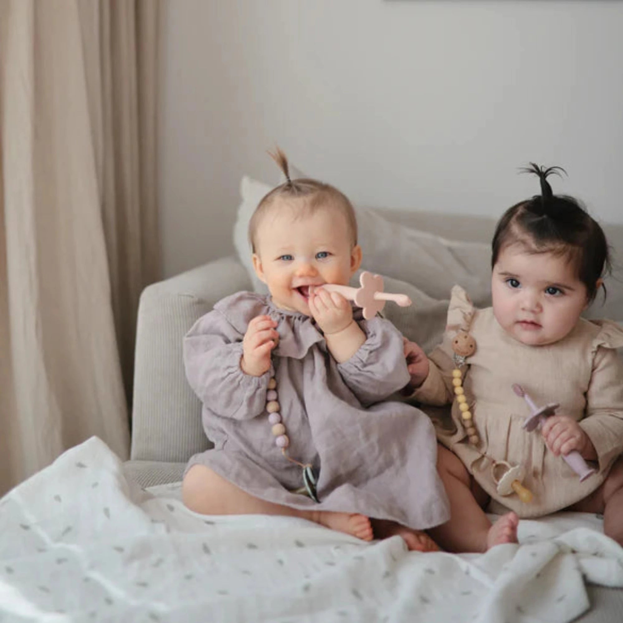 MUSHIE Training Toothbrush - Flower/Blush