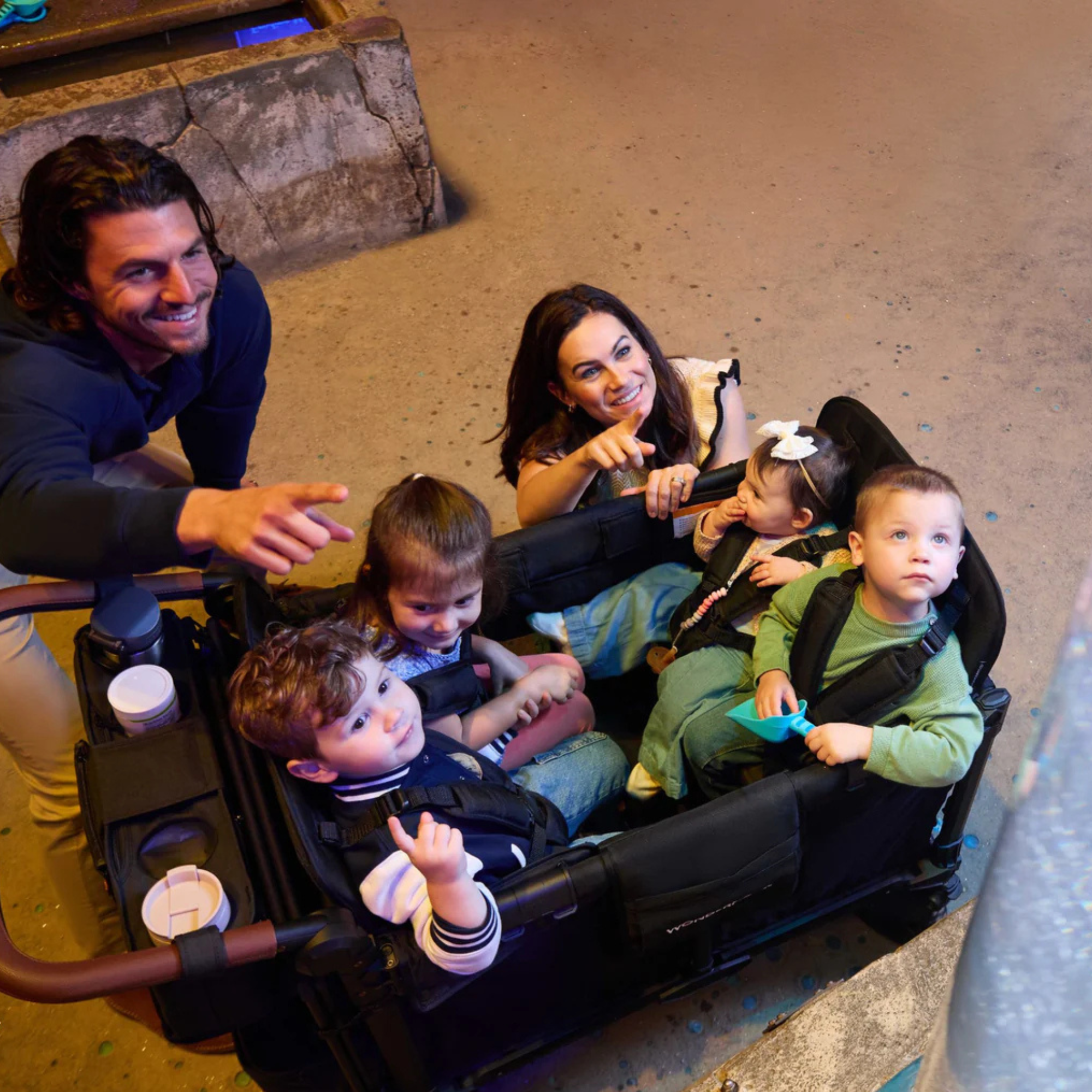 WONDERFOLD W4 Luxe Pro Stroller Wagon - Black