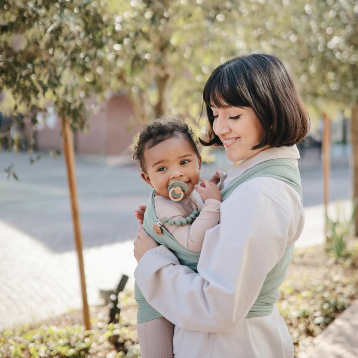 MUSHIE Frigg Daisy Latex Baby Pacifier