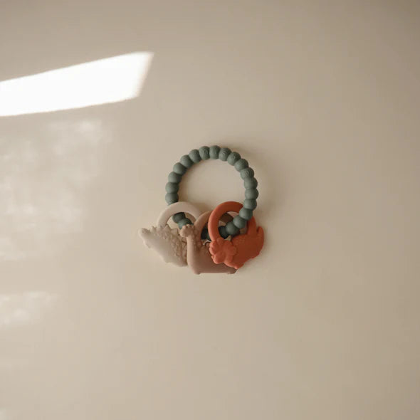 MUSHIE Teething Ring