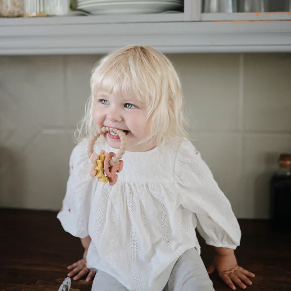 MUSHIE Teething Ring