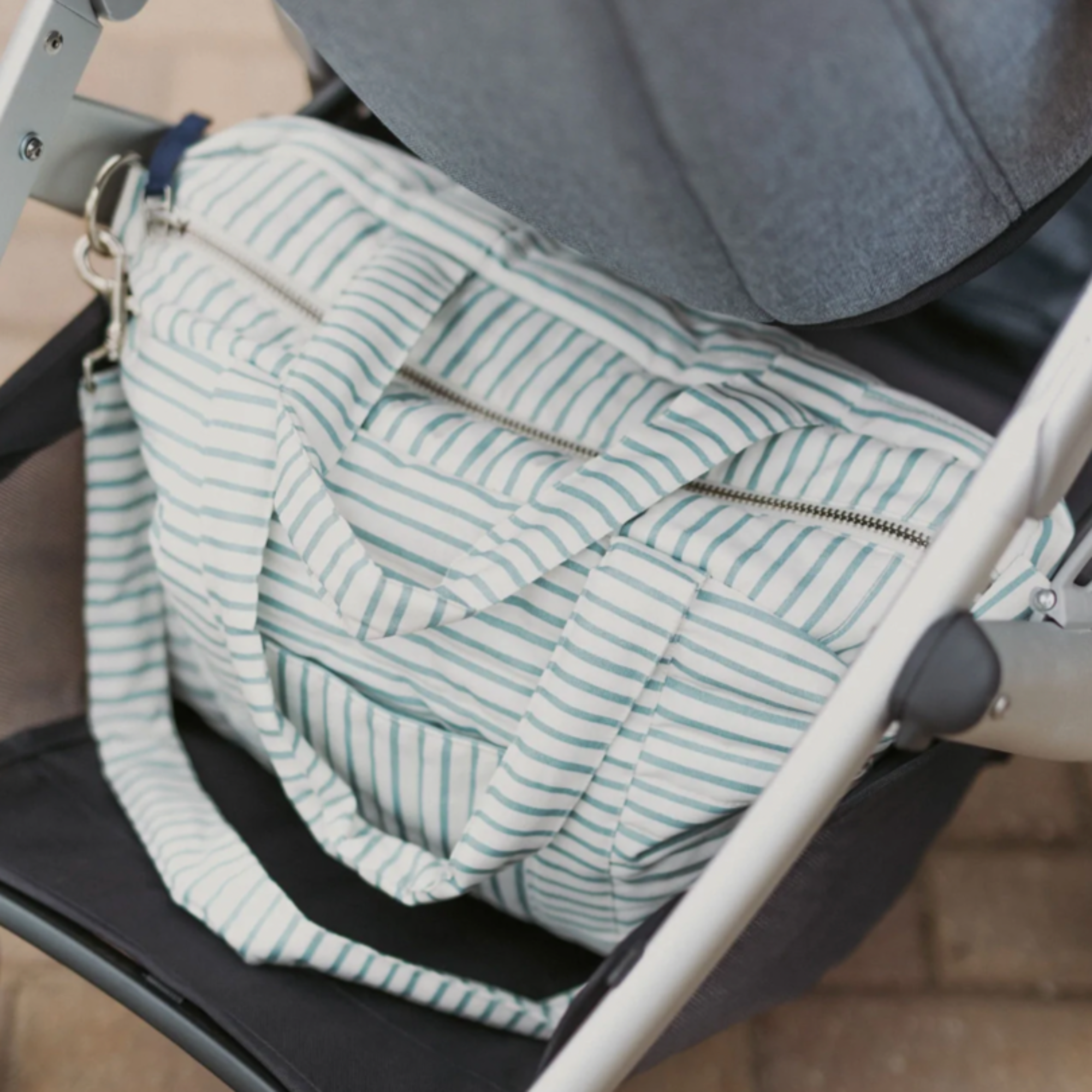 PEHR Diaper bag - Stripes away