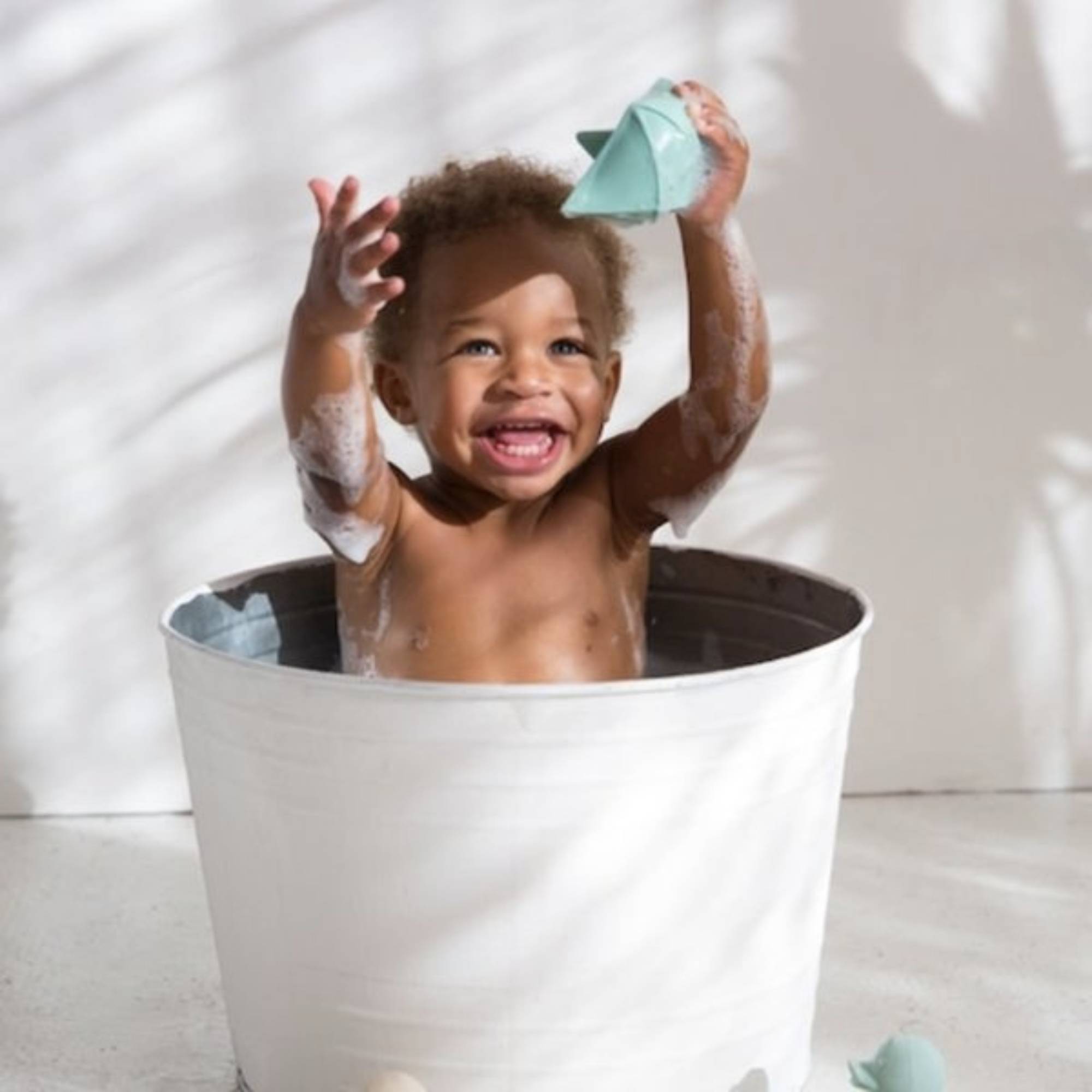 OLI & CAROL Origami Boat