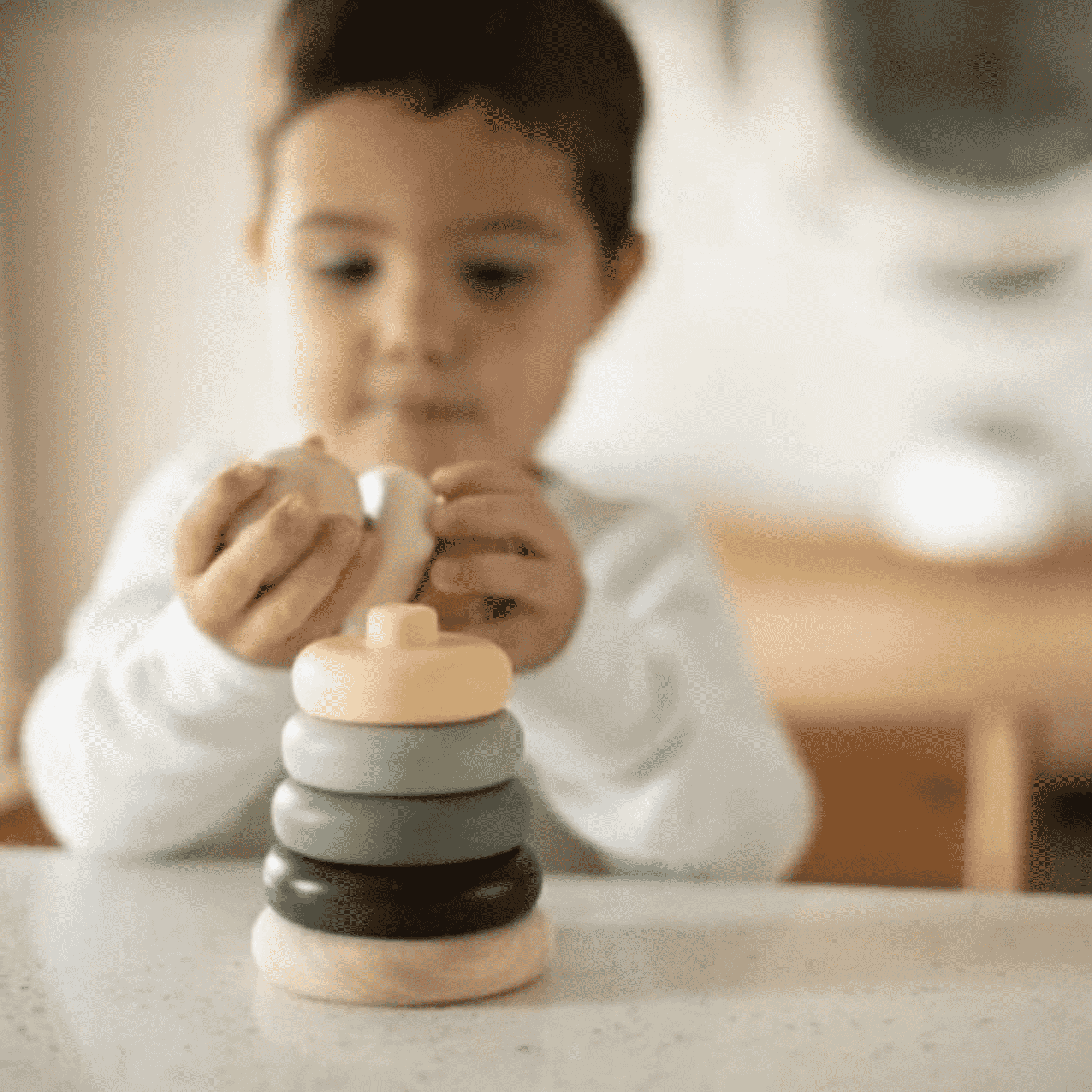 Tour empilable en bois et silicone NOÜKA