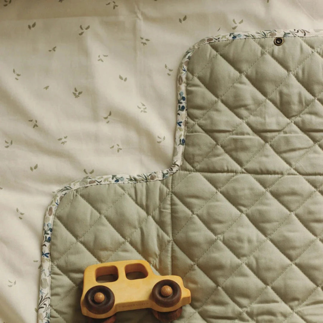 AVERY ROW Travel Changing Mat