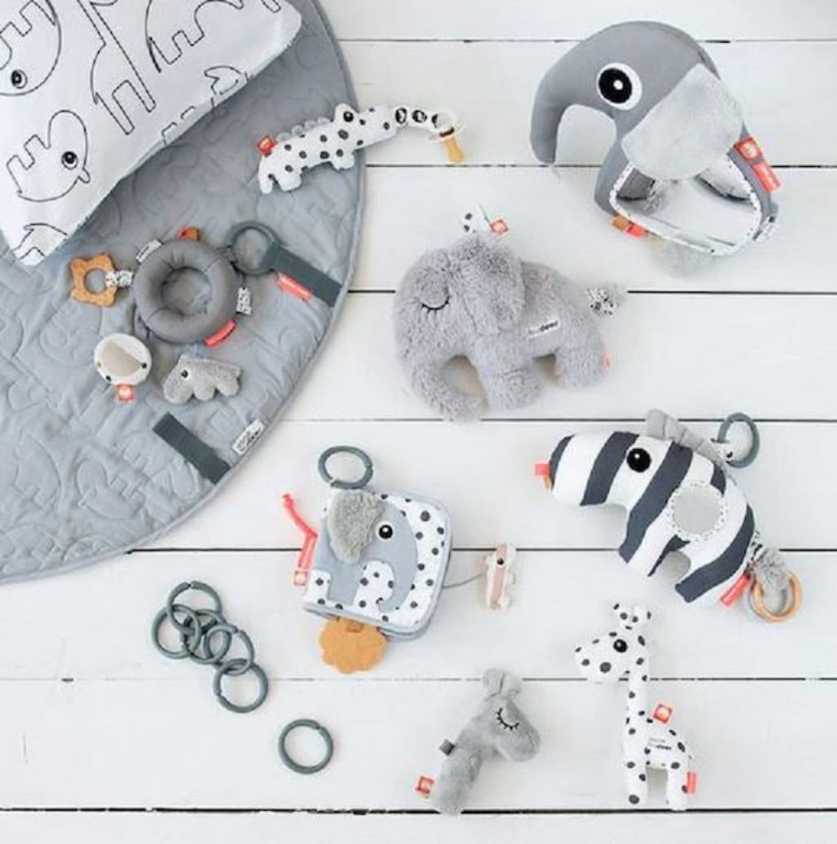 Peluche musicale DONE BY DEER - Elphee Grey