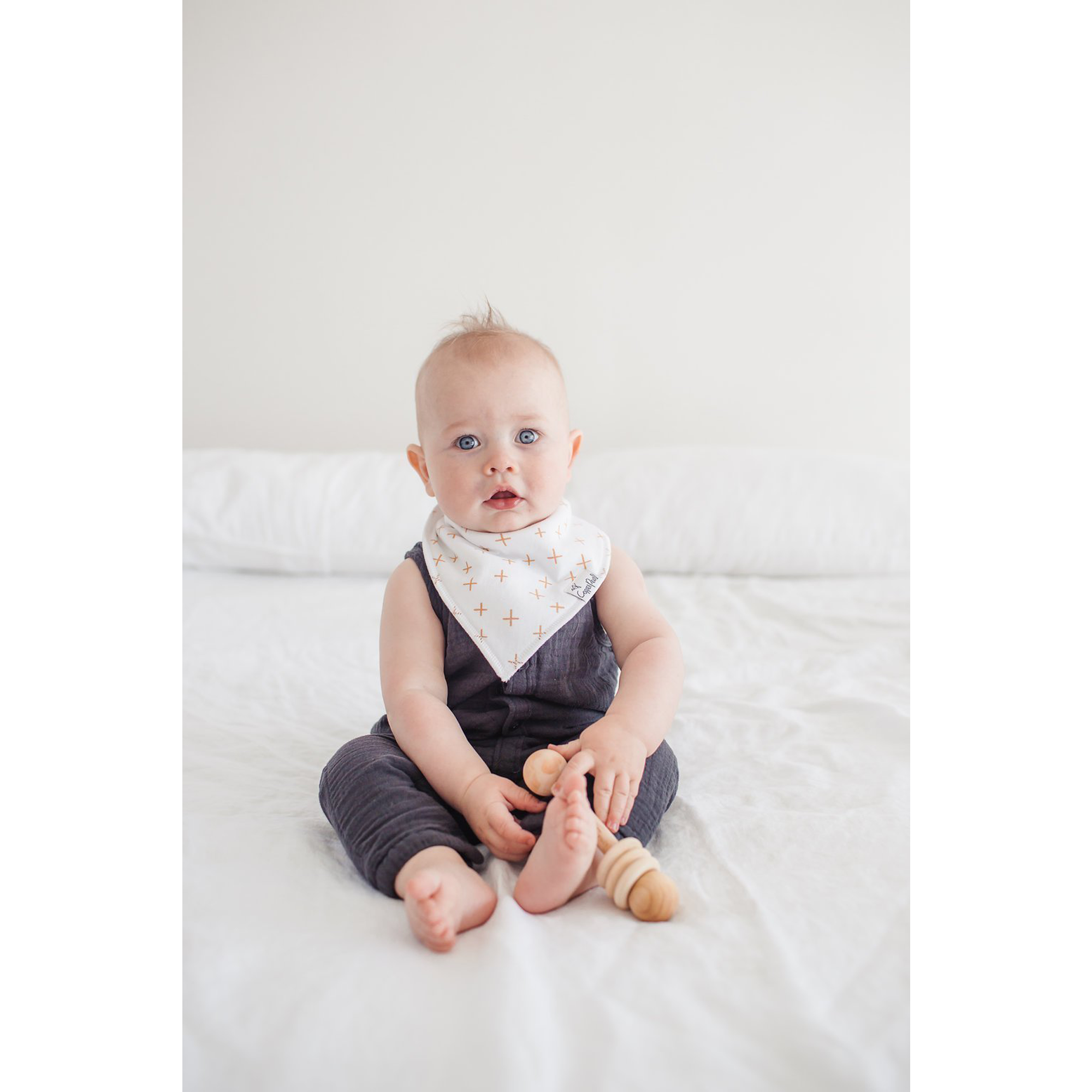 COPPER PEARL Chip Bibs