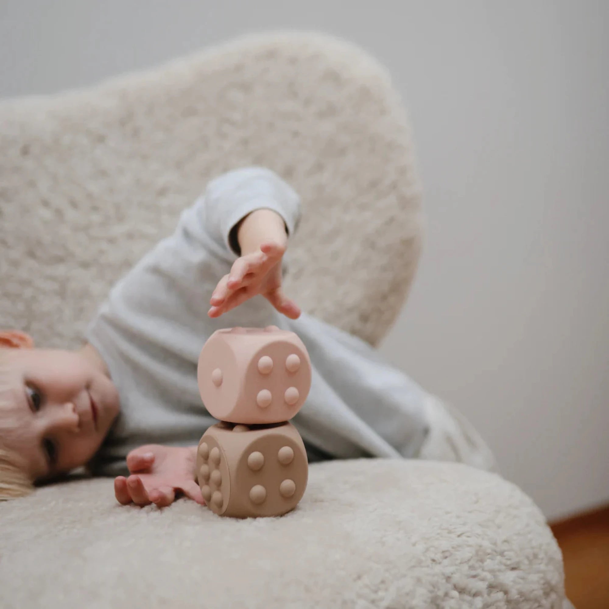 MUSHIE Dice Press Toy 2-Pack