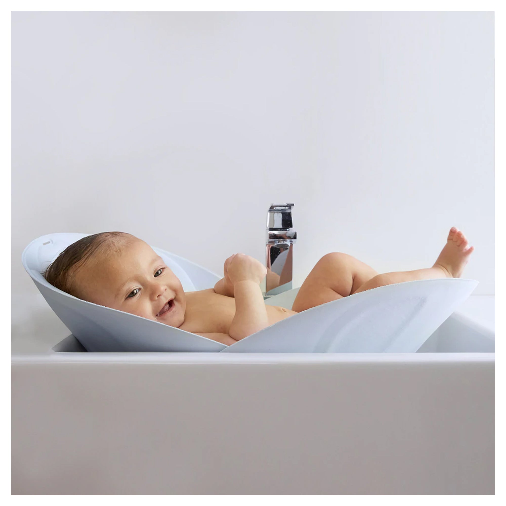 FRIDABABY Soft Sink Baby Bath