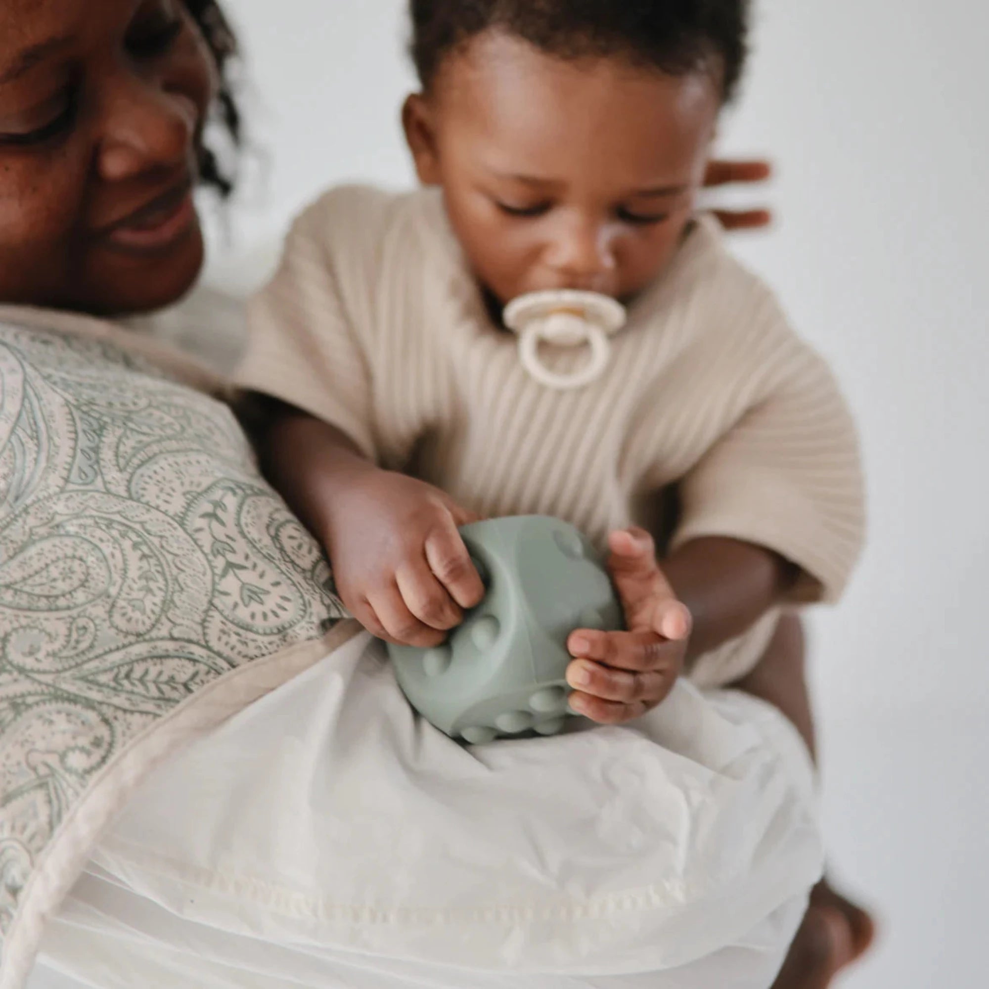 MUSHIE Dice Press Toy 2-Pack