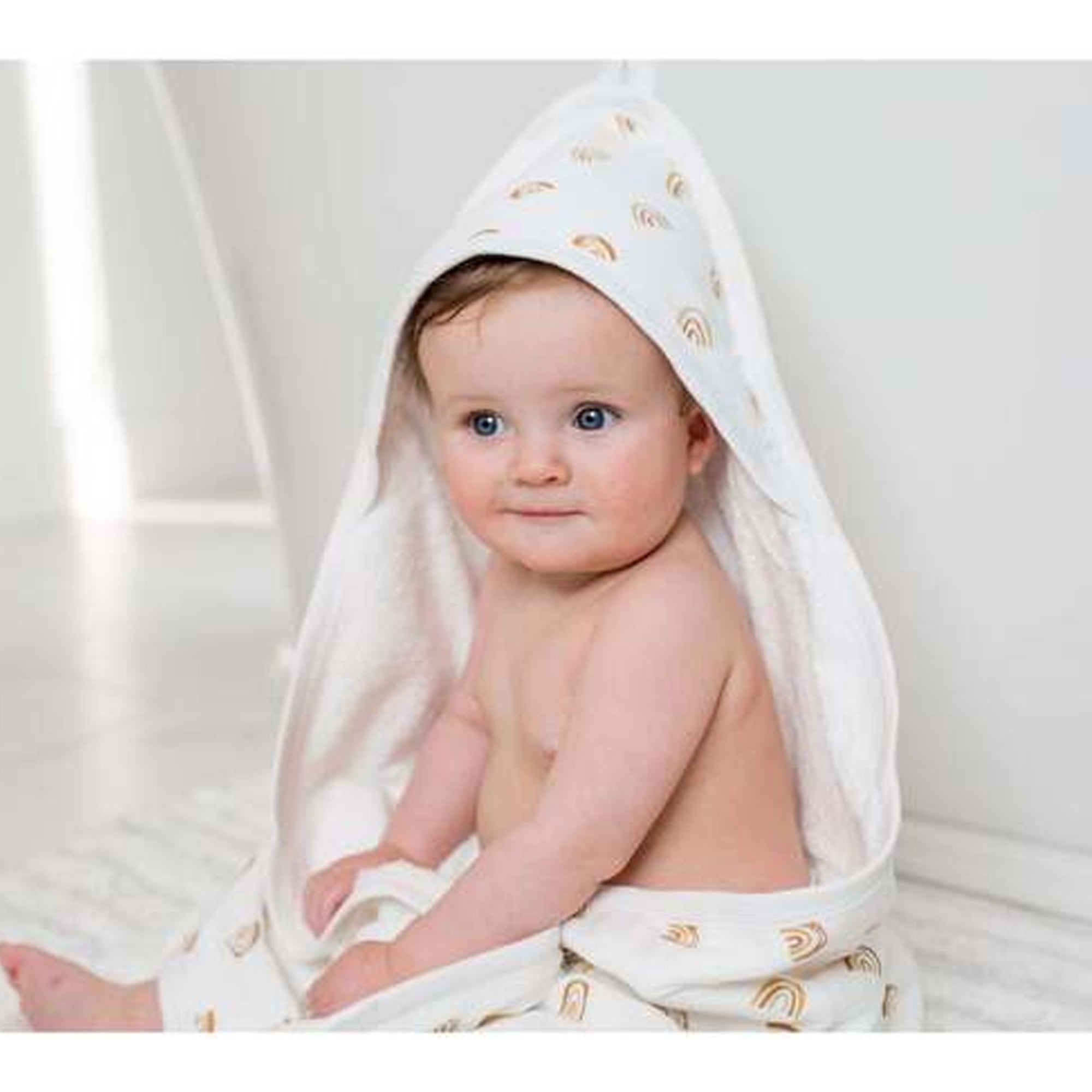 LULUJO Hooded Towel - Rainbow