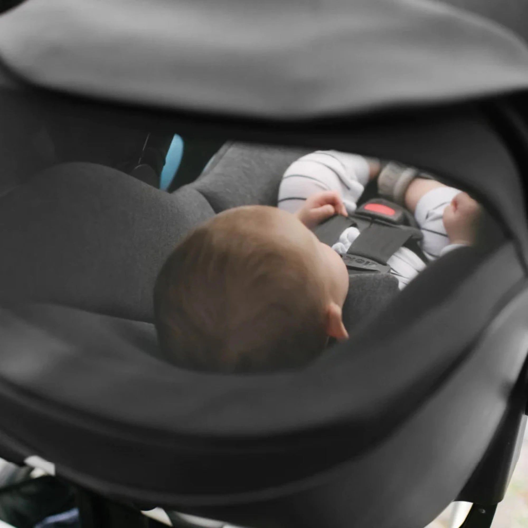 CLEK Liingo Infant Car Seat