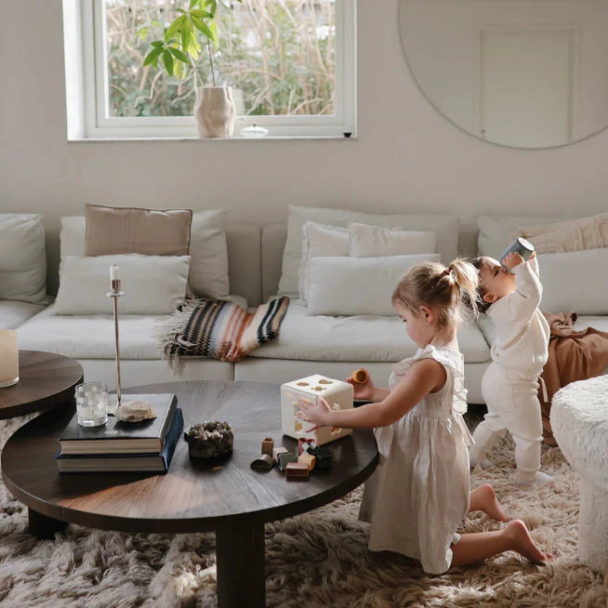 MUSHIE Shape Sorting Box