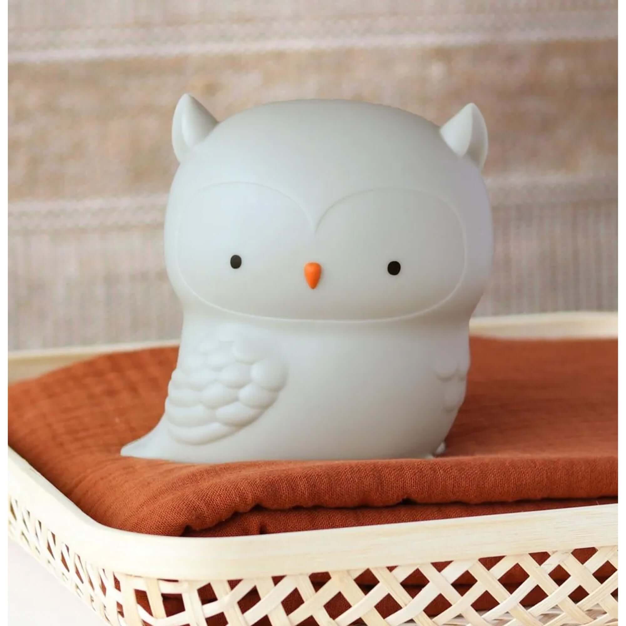 A LITTLE LOVELY COMPANY  Little Light - Owl